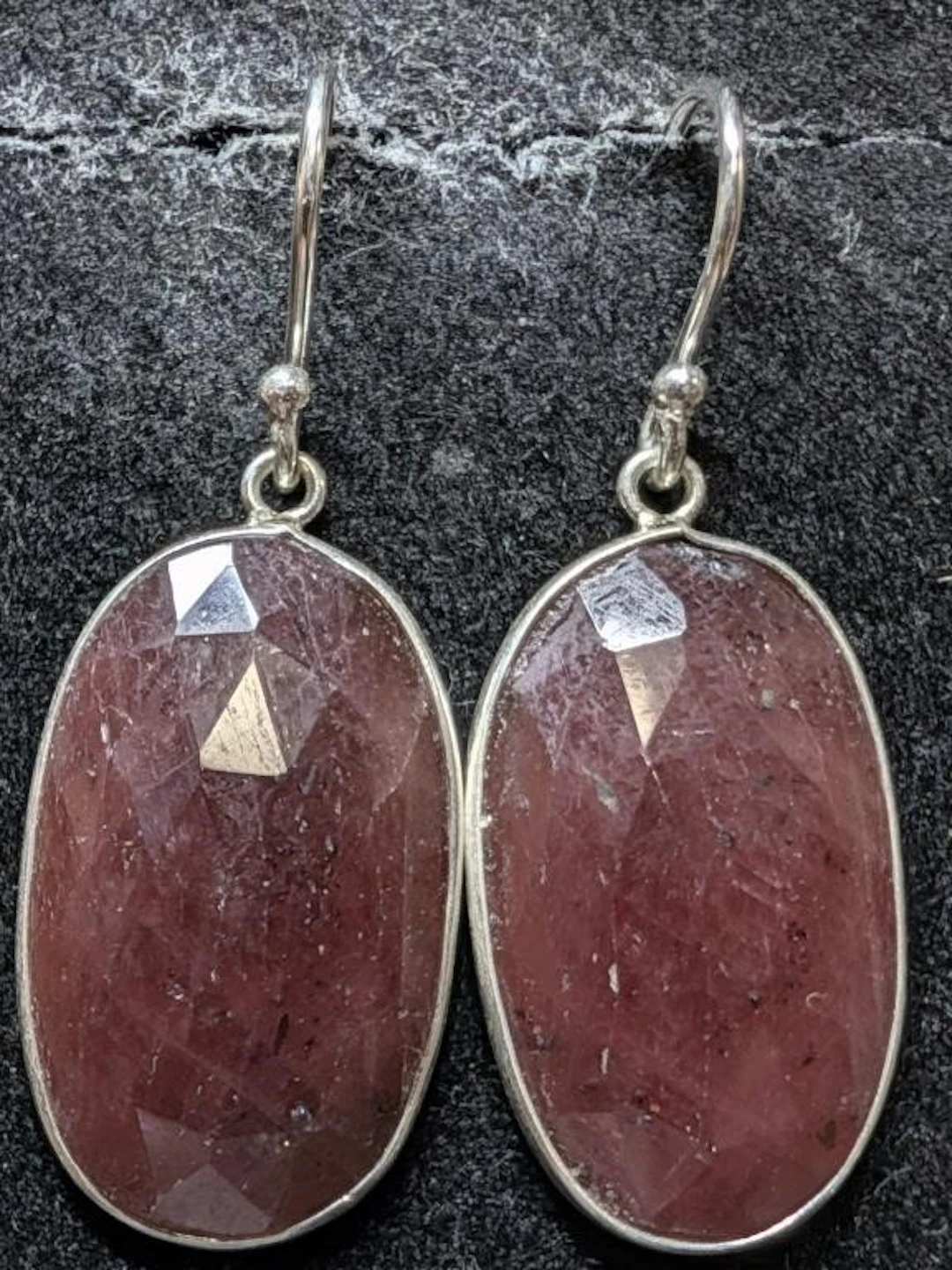 $150, Silver(5.1g), Dyed rubyEarring, appraised/re