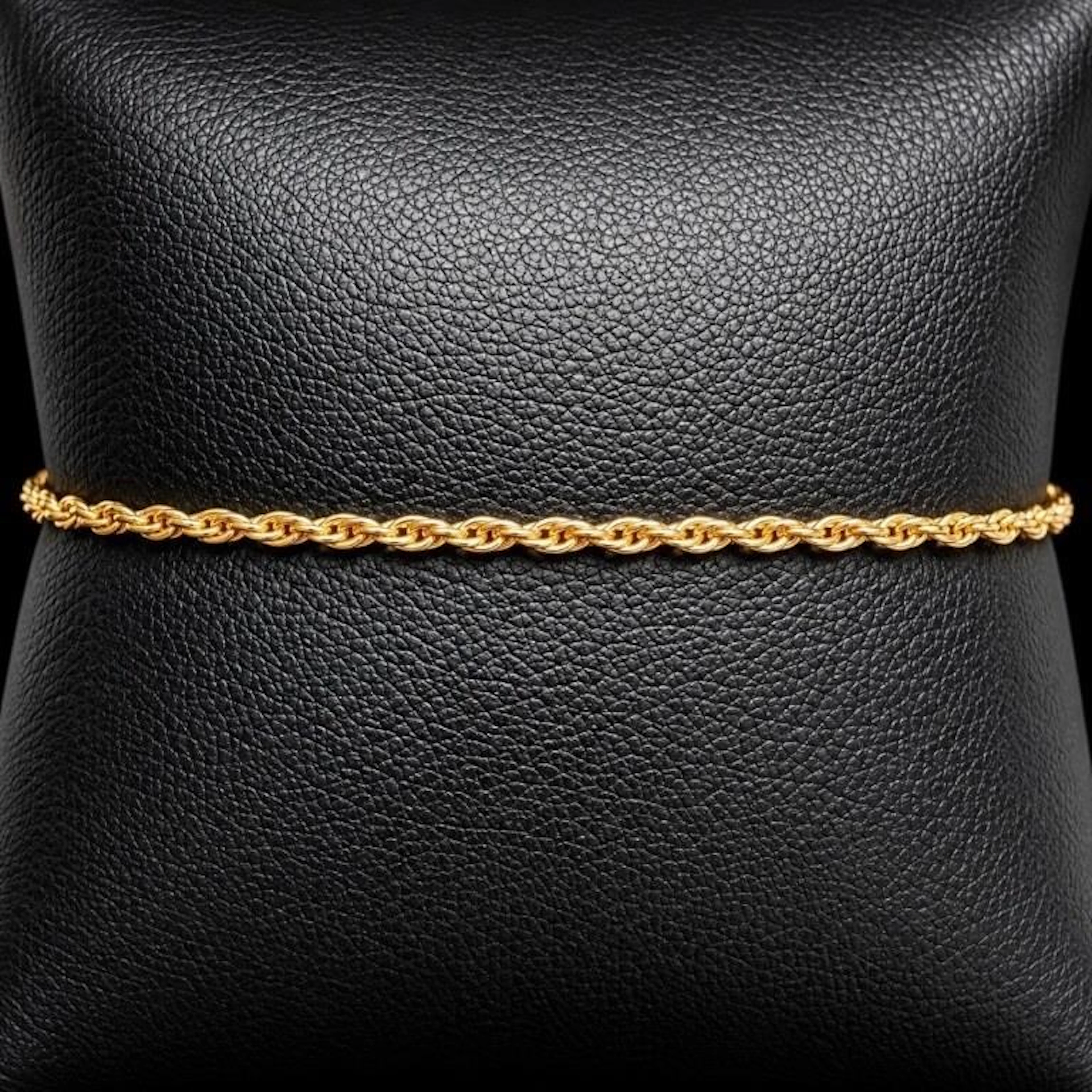 $600, 10k(0.83g), bracelet 7", retail value $600