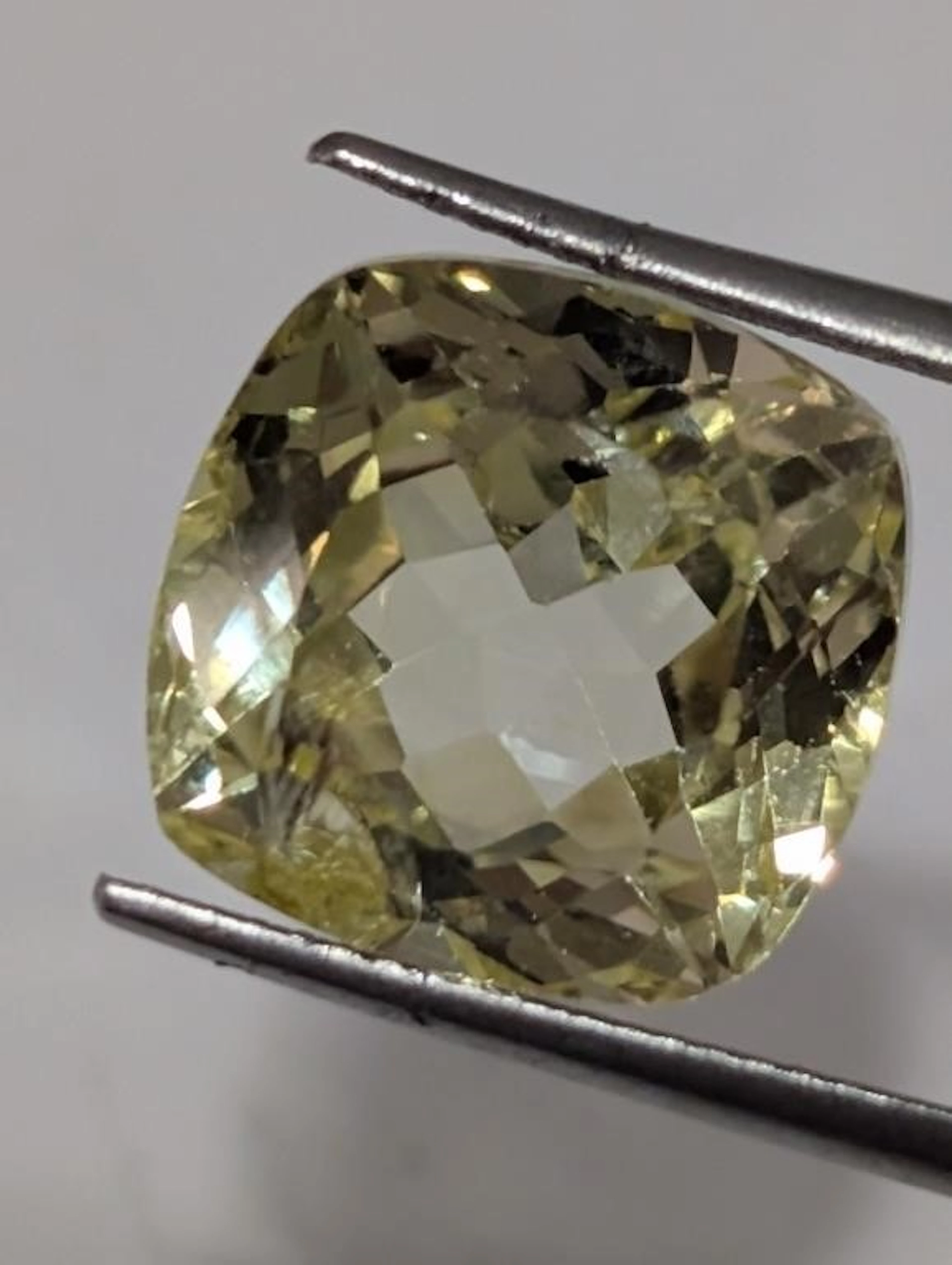 $650, Lab Sapphire (13ct)Gemstone, appraised/retai