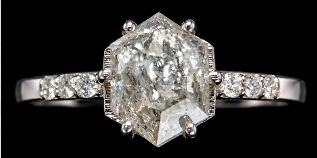 $1950, 10k(1.4g), salt and pepper diamond (0.94ct)