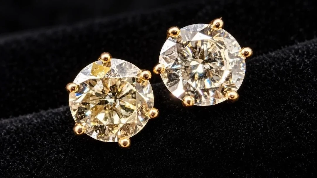 $1200, 14Klab diamond (0.84ct)earing, retail value