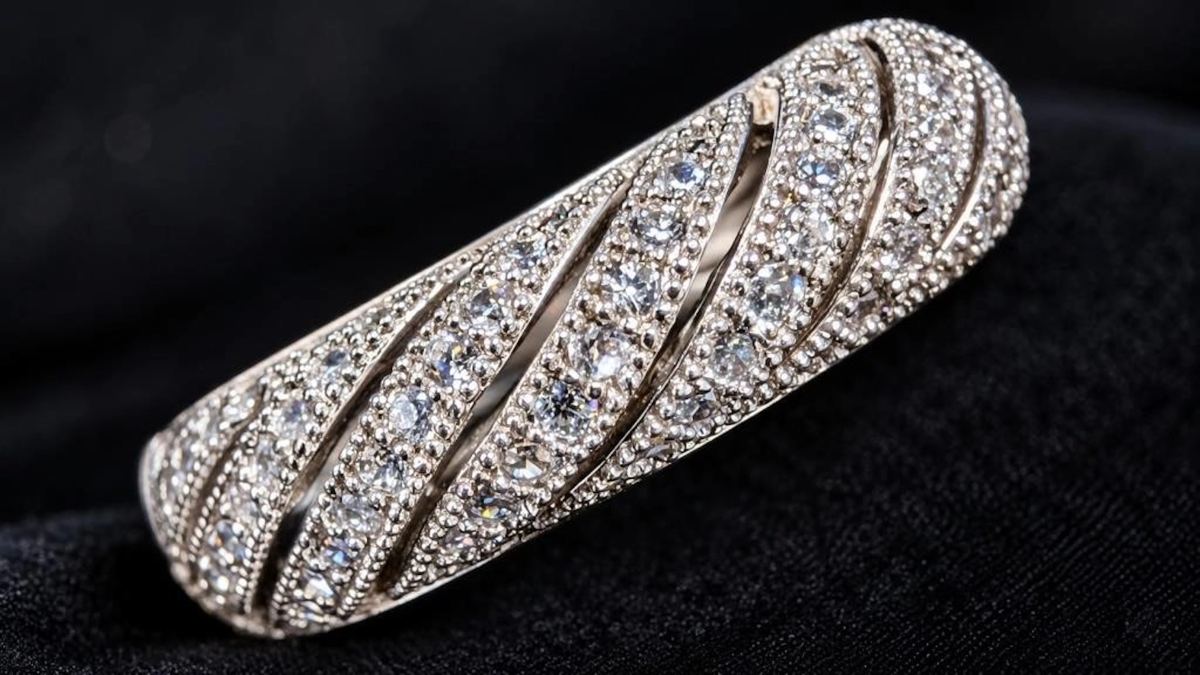 $120, silver(4.5g), ring, size , retail value $120