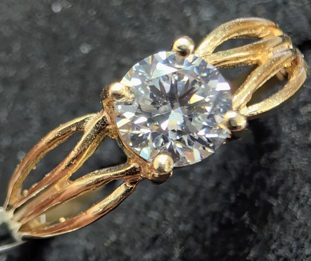 $1275, 10k(1.3g), lab diamond (0.35ct)ring, size
