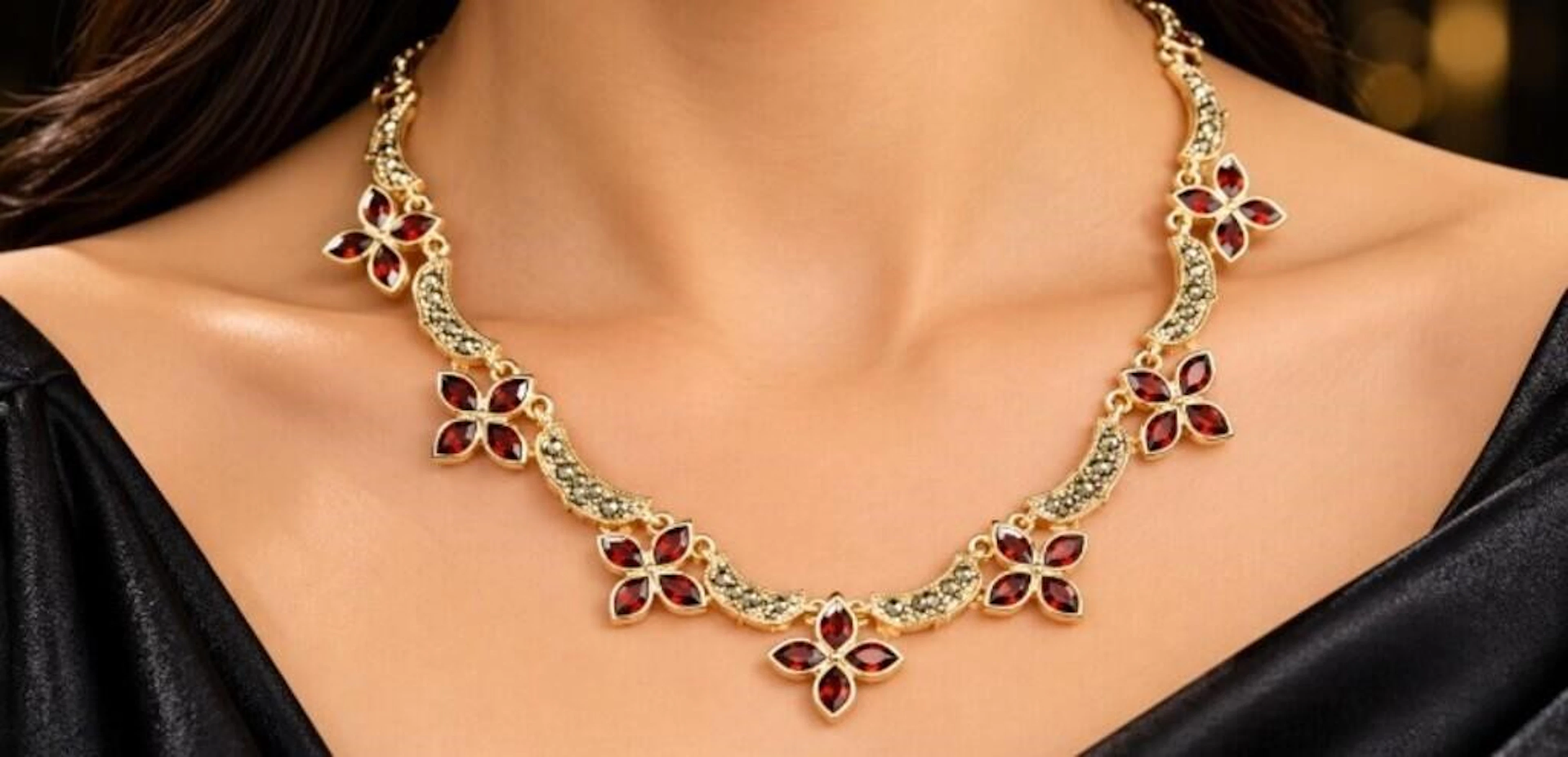 $2000, silver(32.4g), garnet (7.5ct)necklace 16"