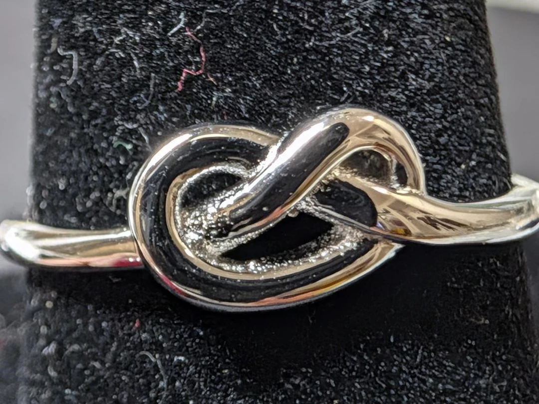$40, SilverRing, size 9, appraised/retail value $4