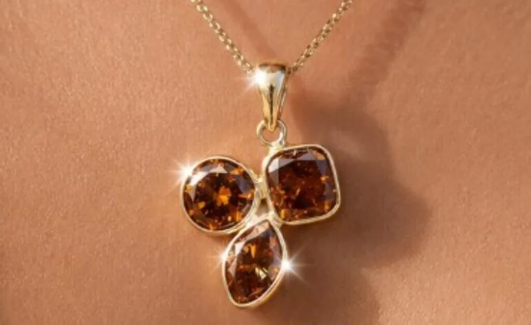 $3800, 14k(0.92g), lab diamond (2.8ct)pendant, app