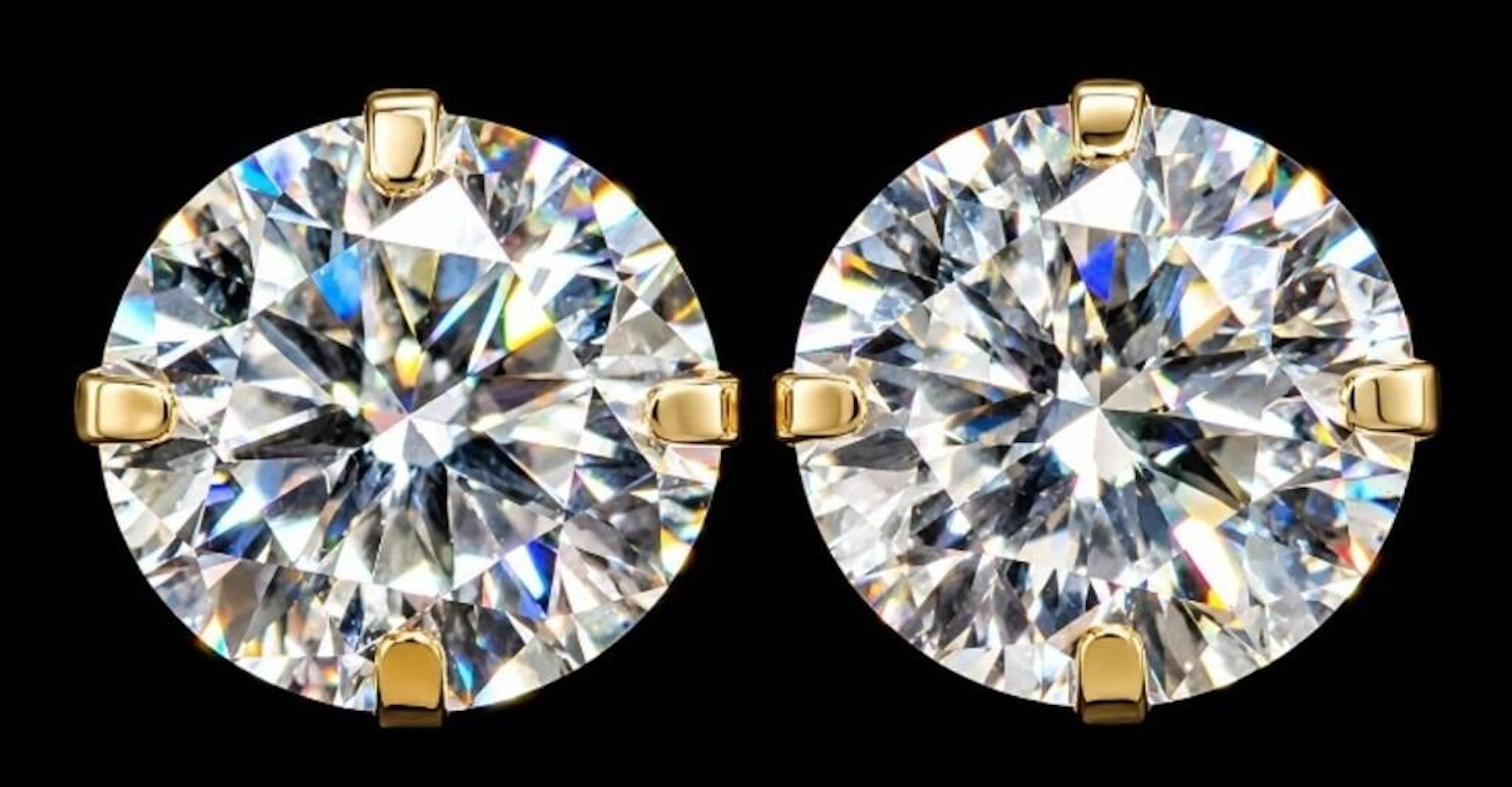 $800, 14k(0.7g), moissanite (1.88ct)earring, retai