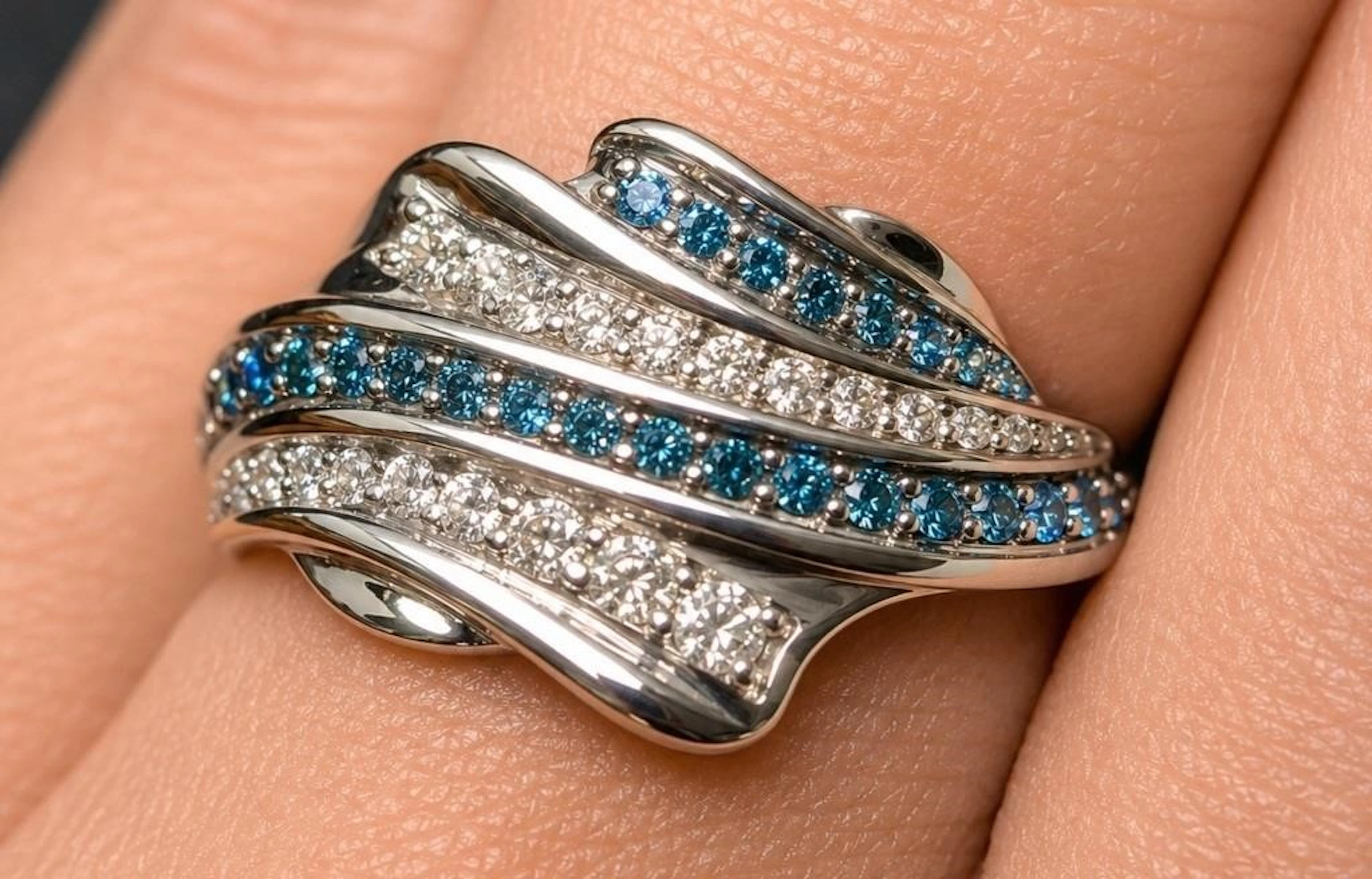 $4125, 10k(5.27g), Natural Diamond (0.7ct)Ring, s