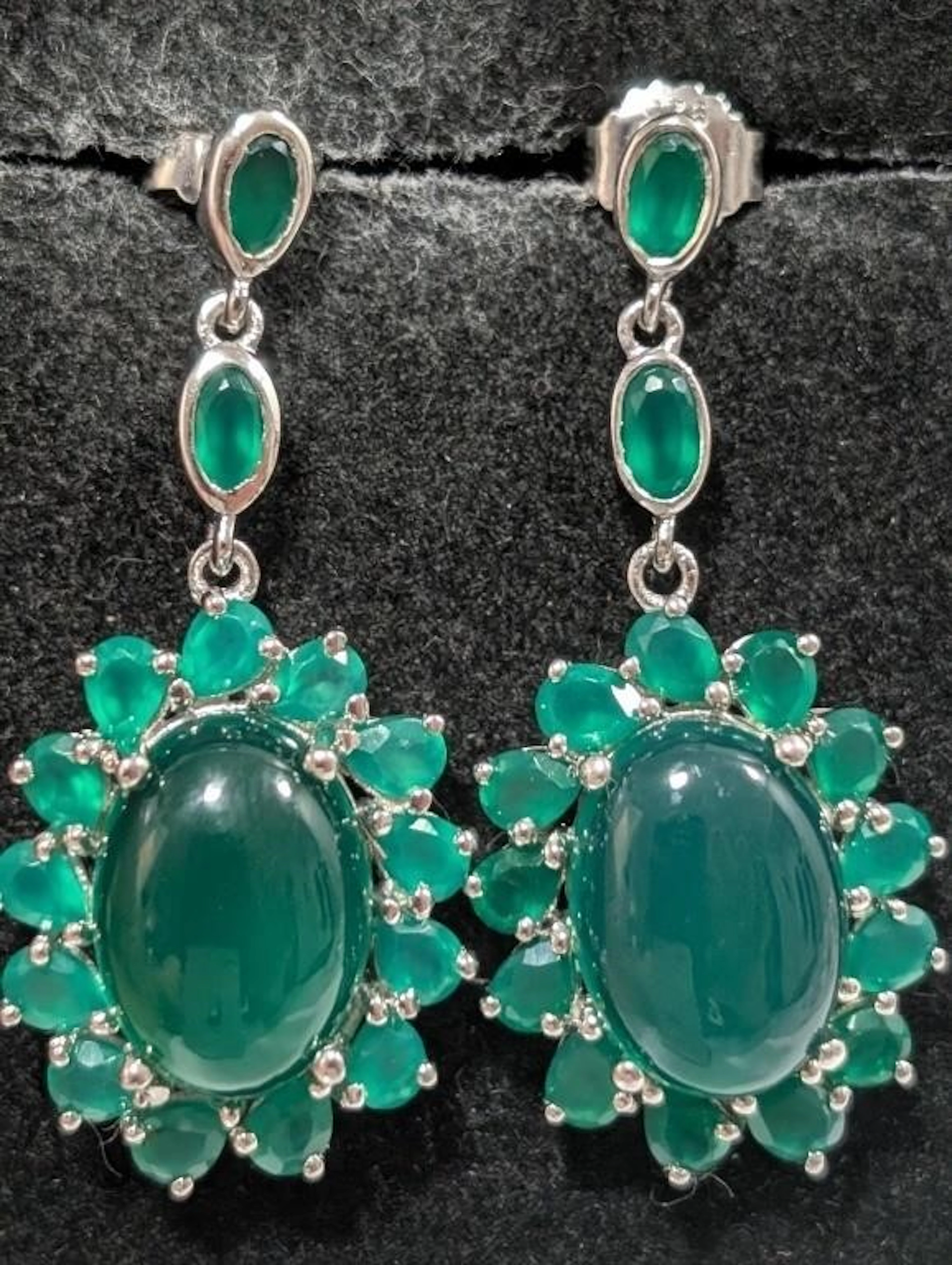 $235, Silver(9.12g), Green OnyxEarring, appraised/