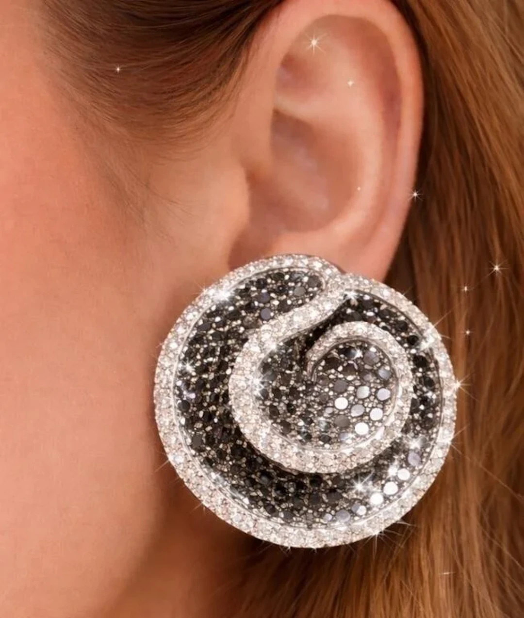 $11610, 14K(13.71g), BLACK& WHITE DIAMOND (9.28ct)