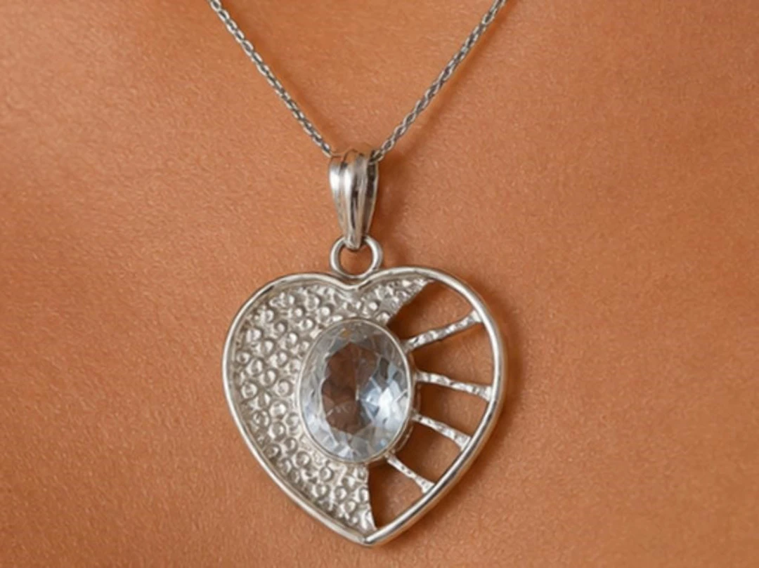 $200, Silver(7.55g), Crystle Quartz (13.6ct)Pendan