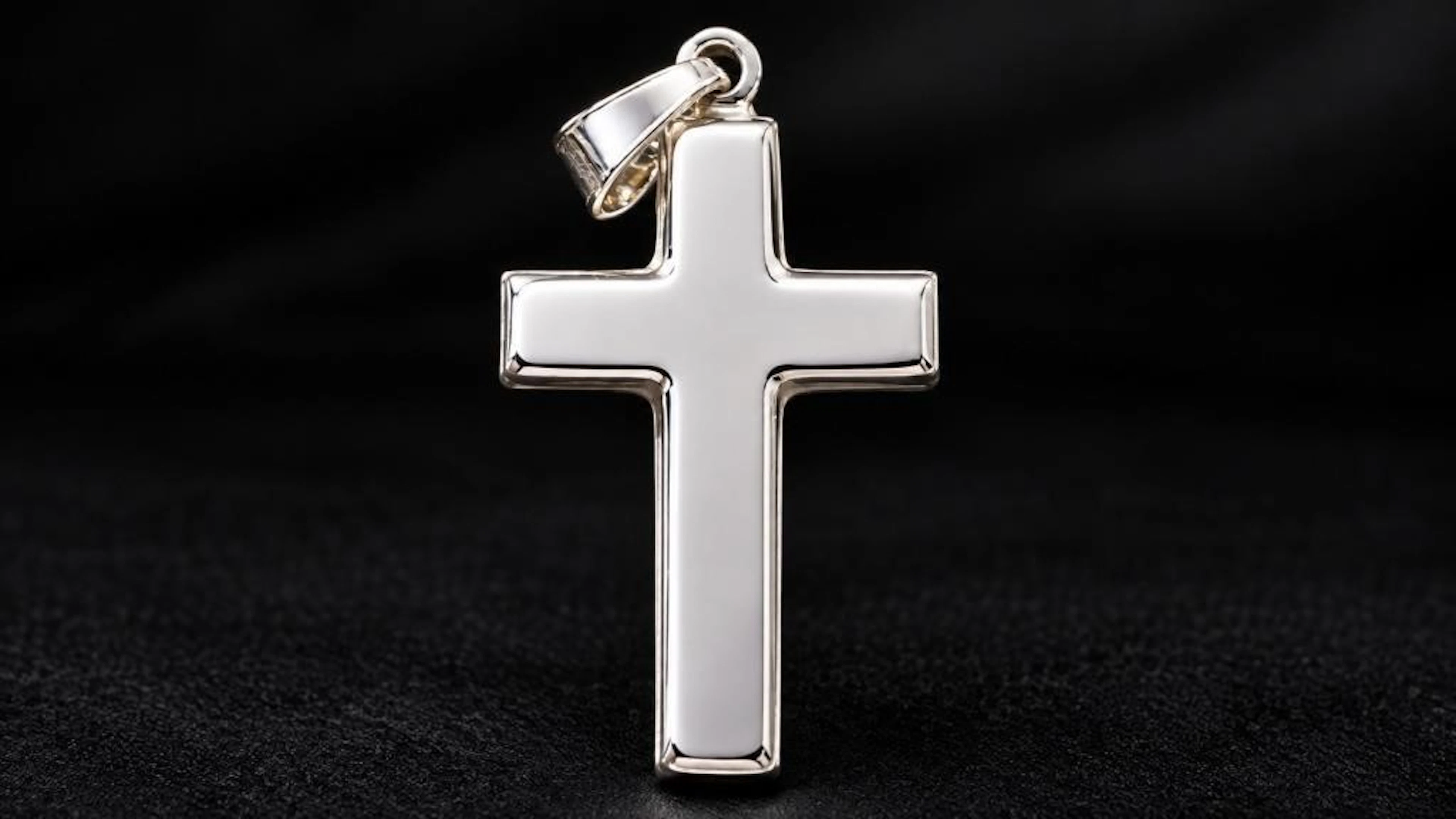 $30, SilvercrossPendant, appraised/retail value $3