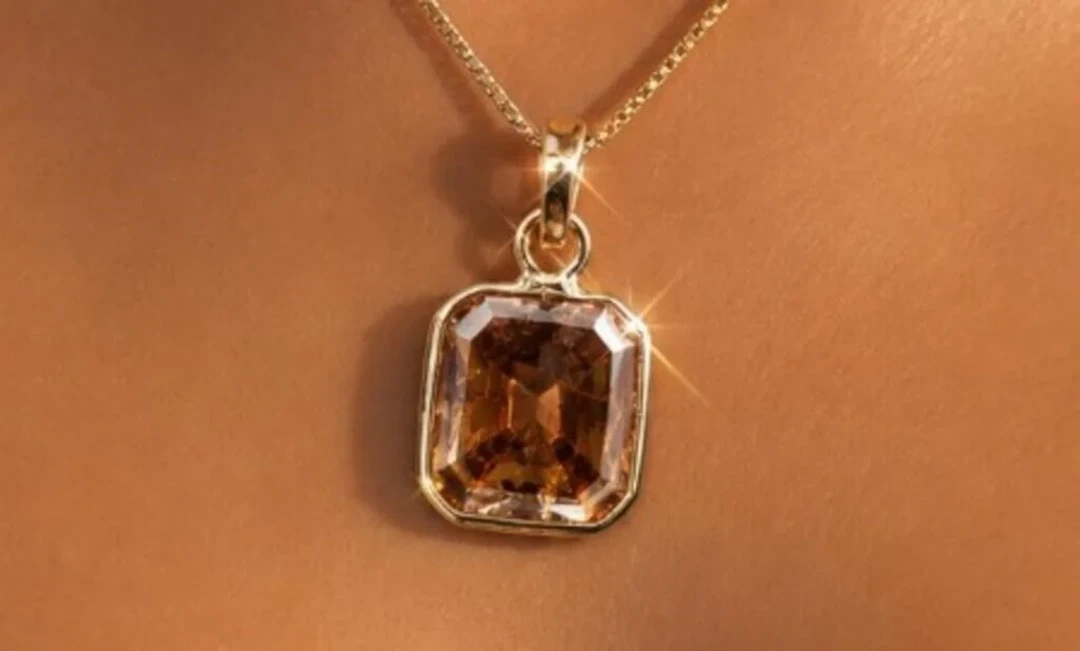$2800, 10kdiamond (1.31ct)pendant, appraised value