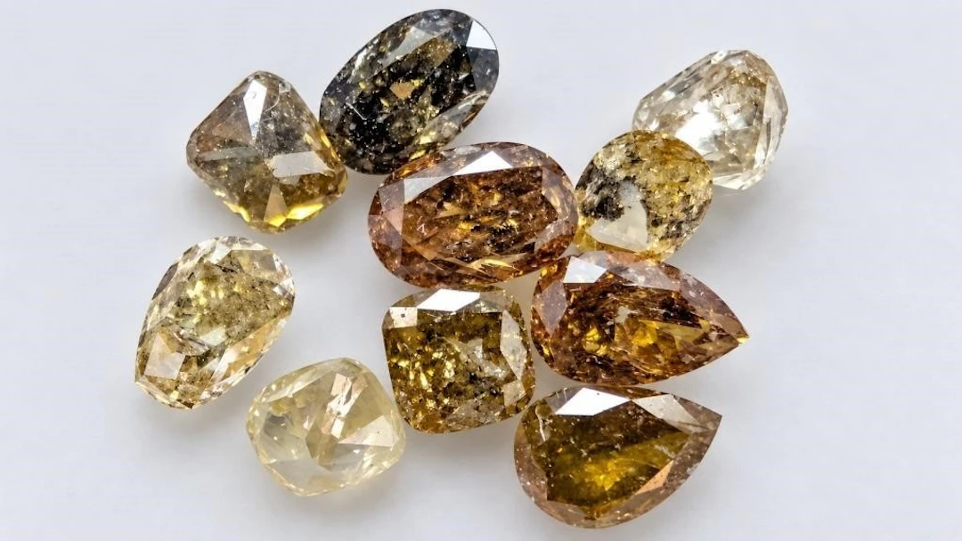 $300, fancy color diamonds (1ct)gemstone, retail v