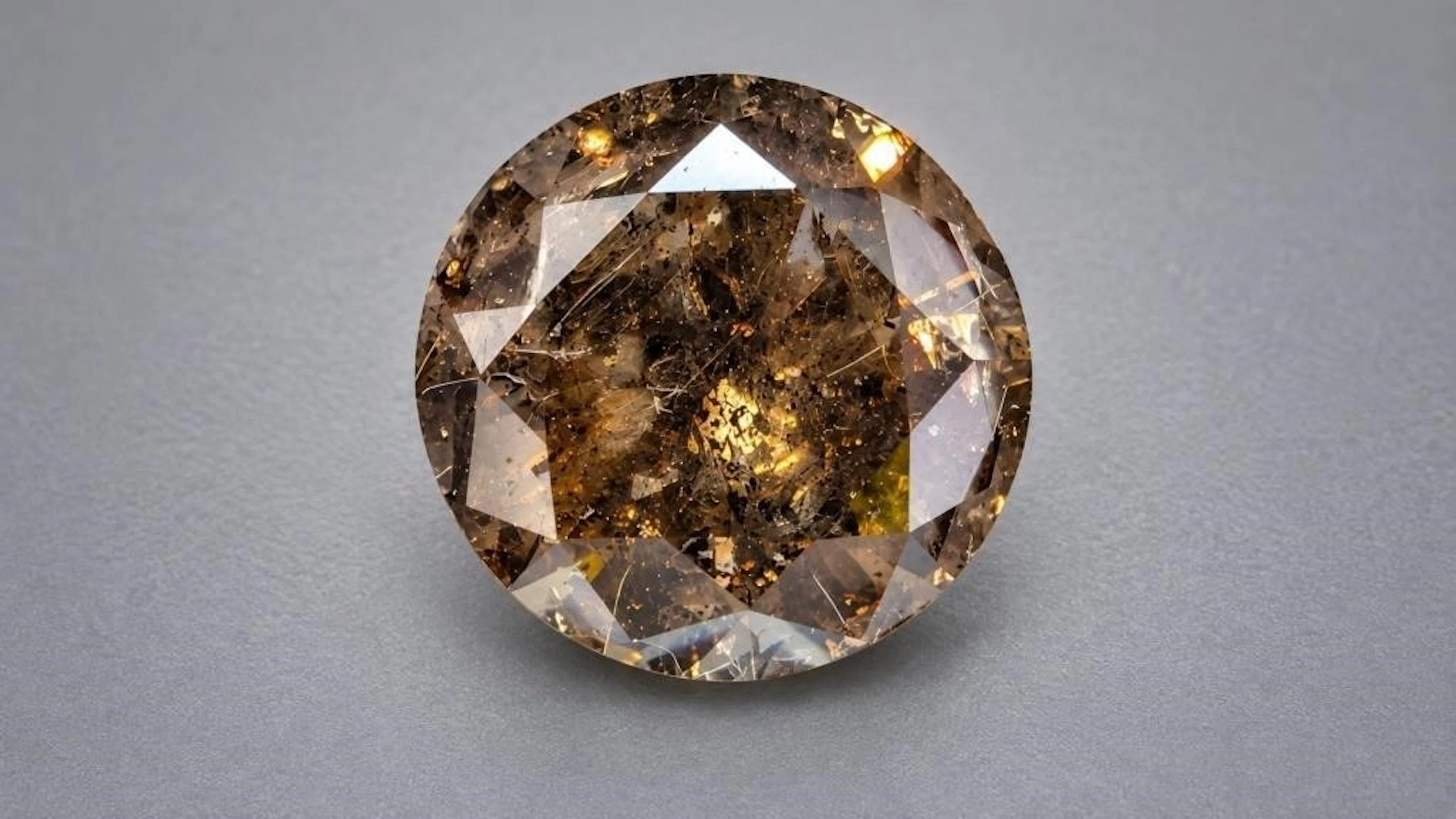 $22000, natural diamond (2.2ct)gemstone, retail va