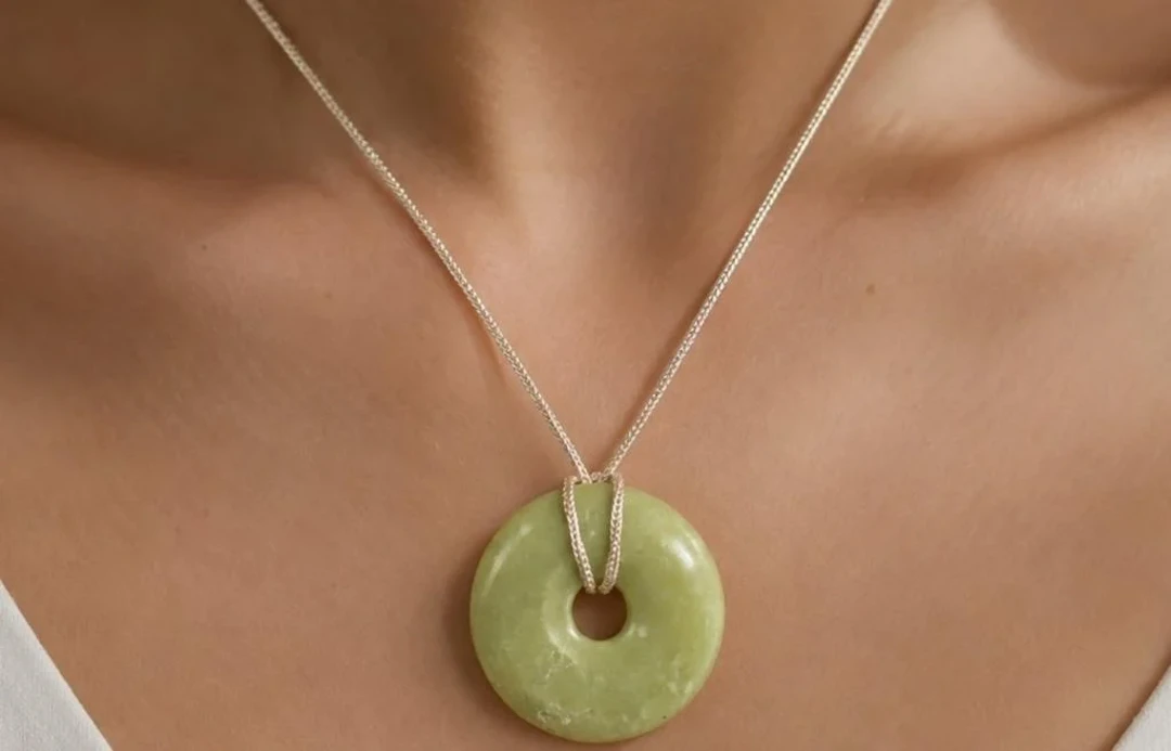 $240, silver(app 15g), jadeite necklace 16-22'' ra