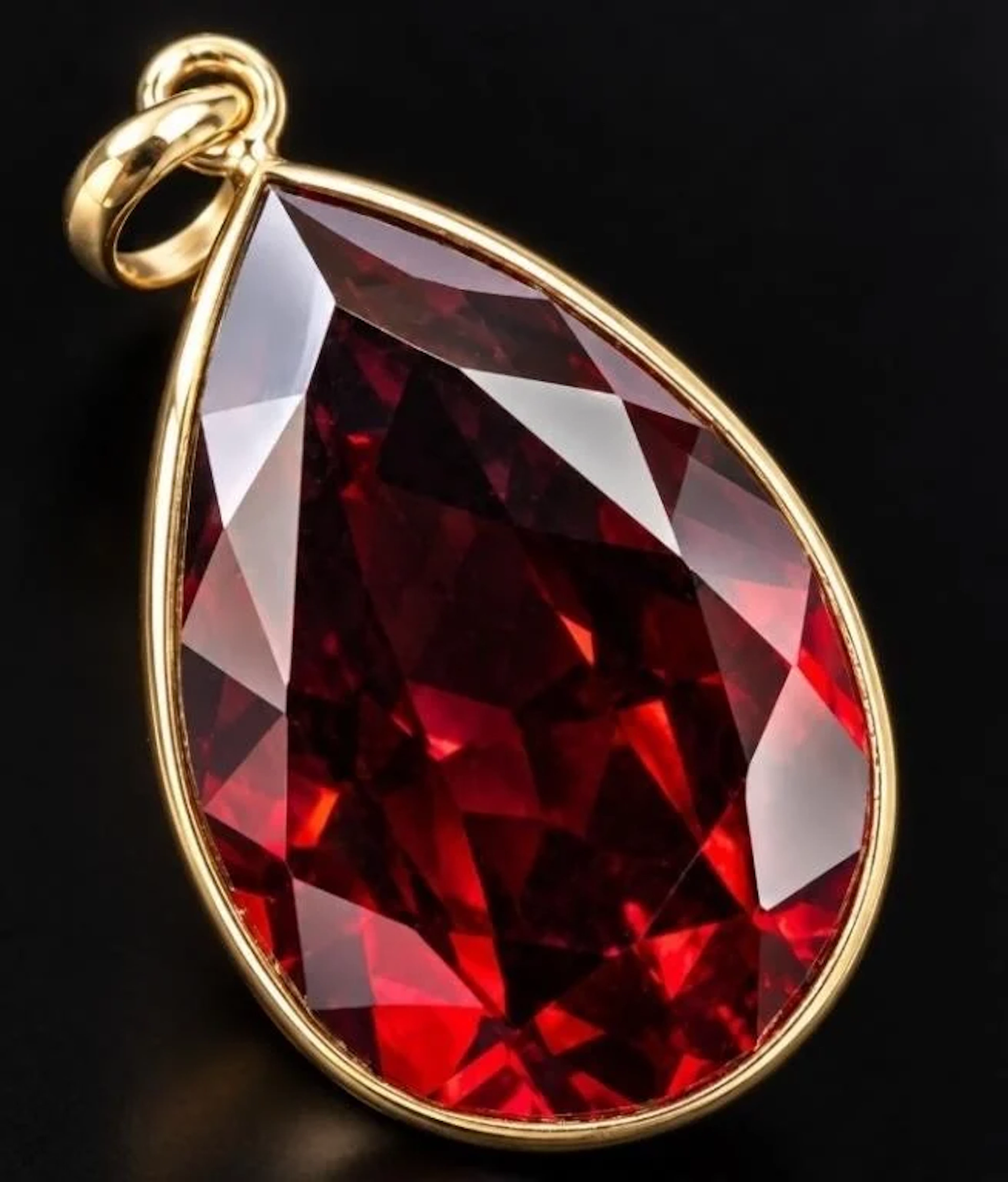 $1400, 10k(2.2g), garnet (10.9ct)pendant, retail v
