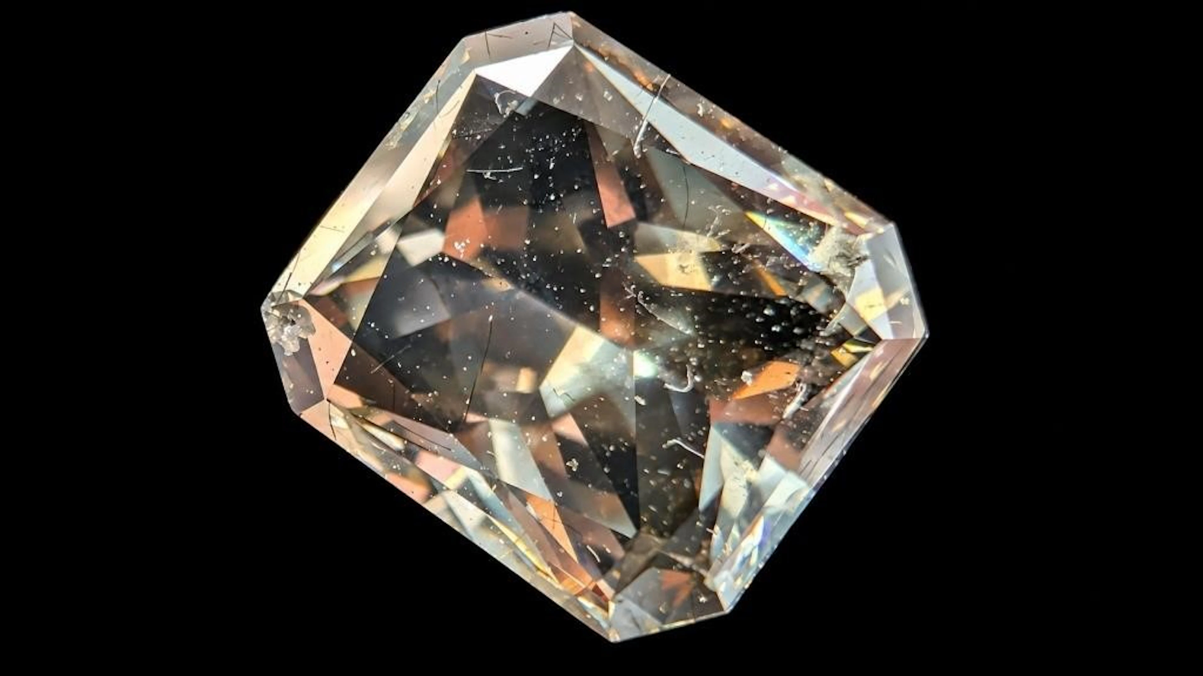 $4000, natural diamond (1.4ct)gemstone, retail val