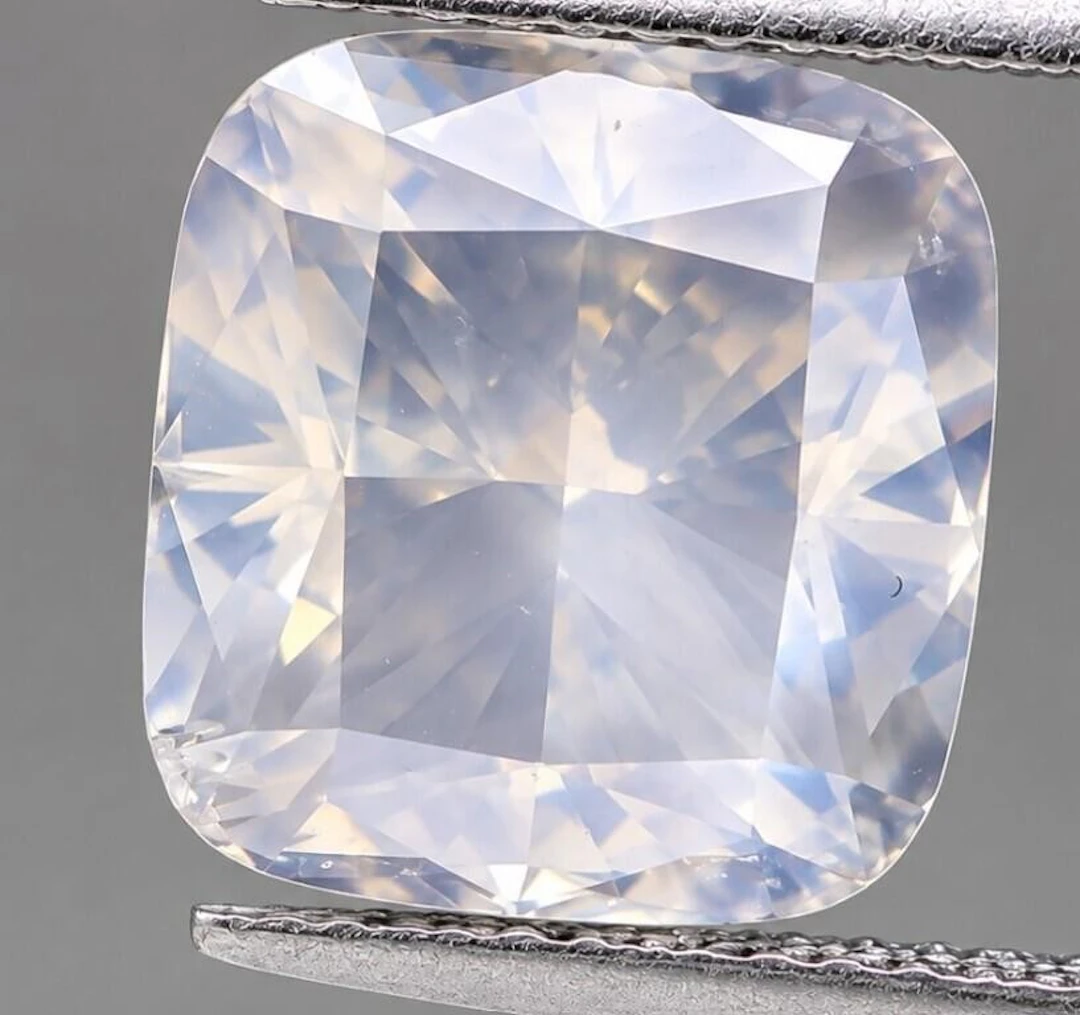 $76911* GIA Certified, natural diamond 5.2ct.Cushi