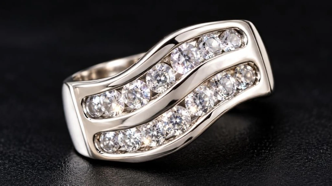 $90, Silver(3.66g), CZRing, size 8, appraised/reta