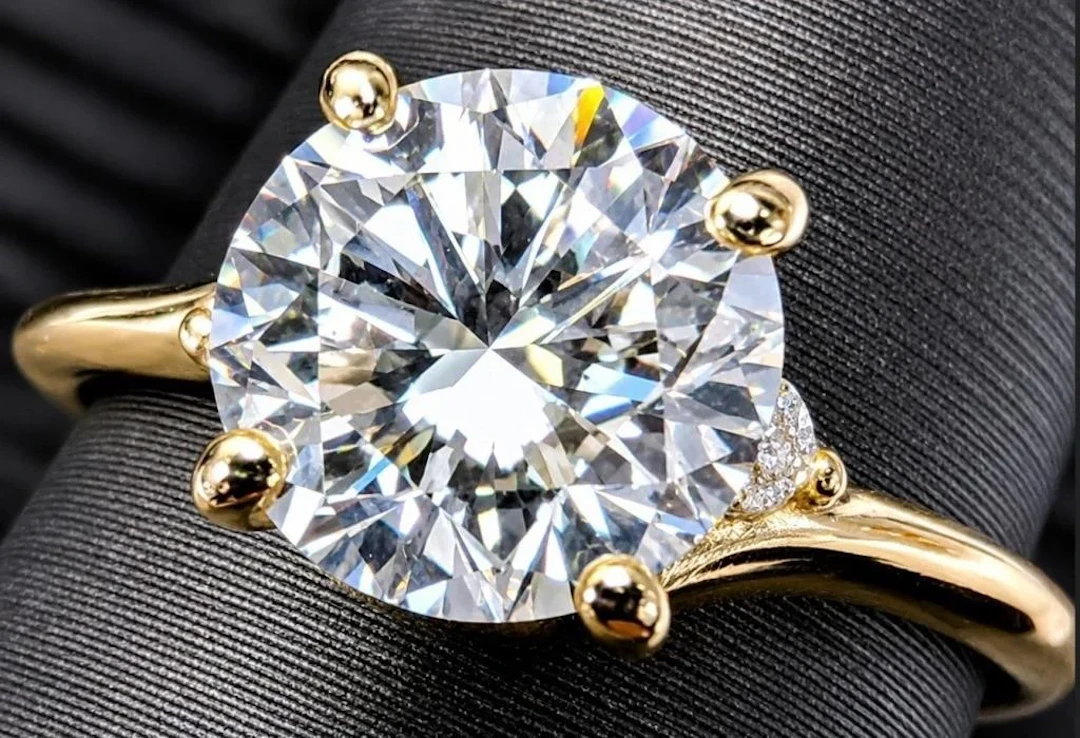 $4800, 10k(2.4g), lab diamond (1.4ct)ring, size