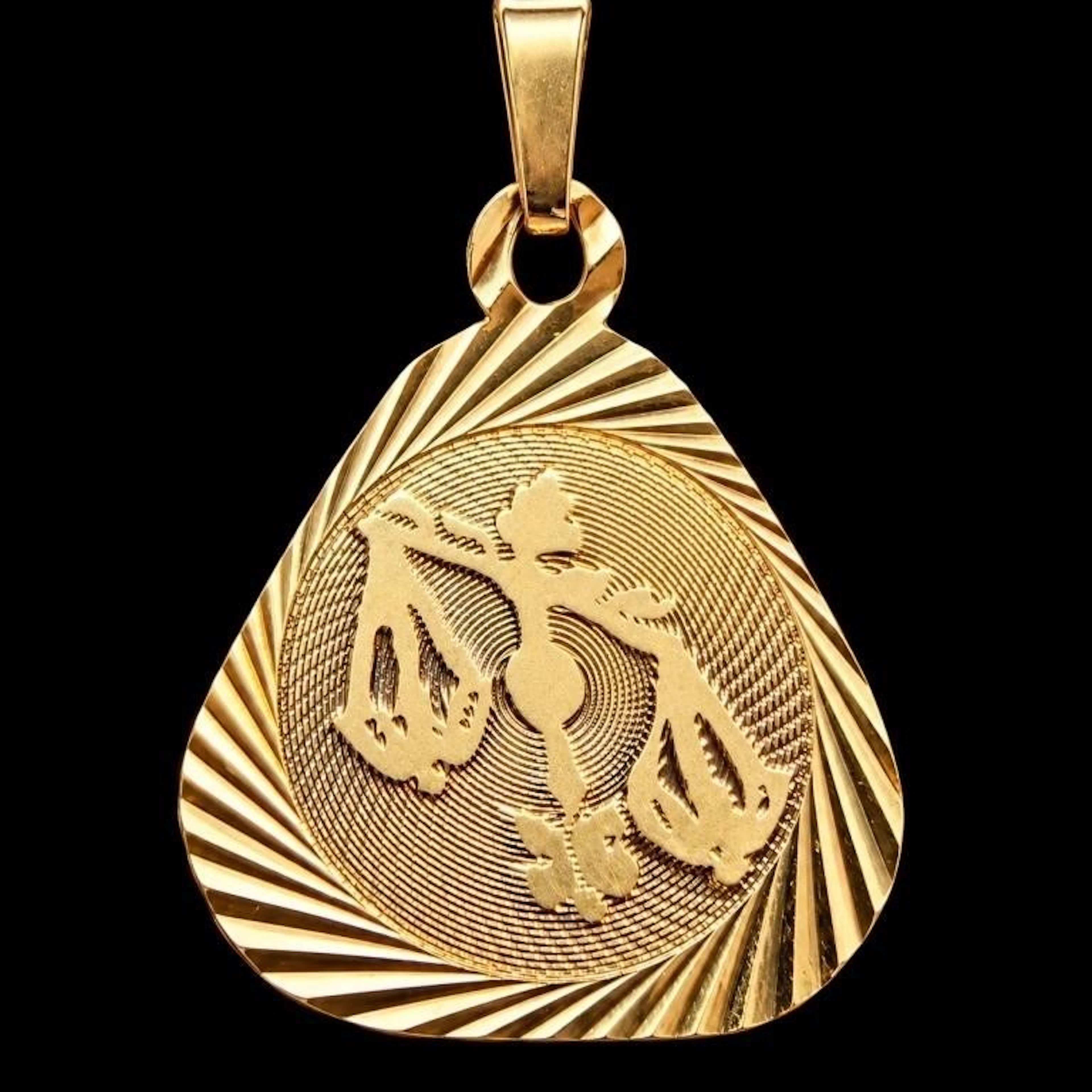 $500, 10k(0.76g), pendant, retail value $500