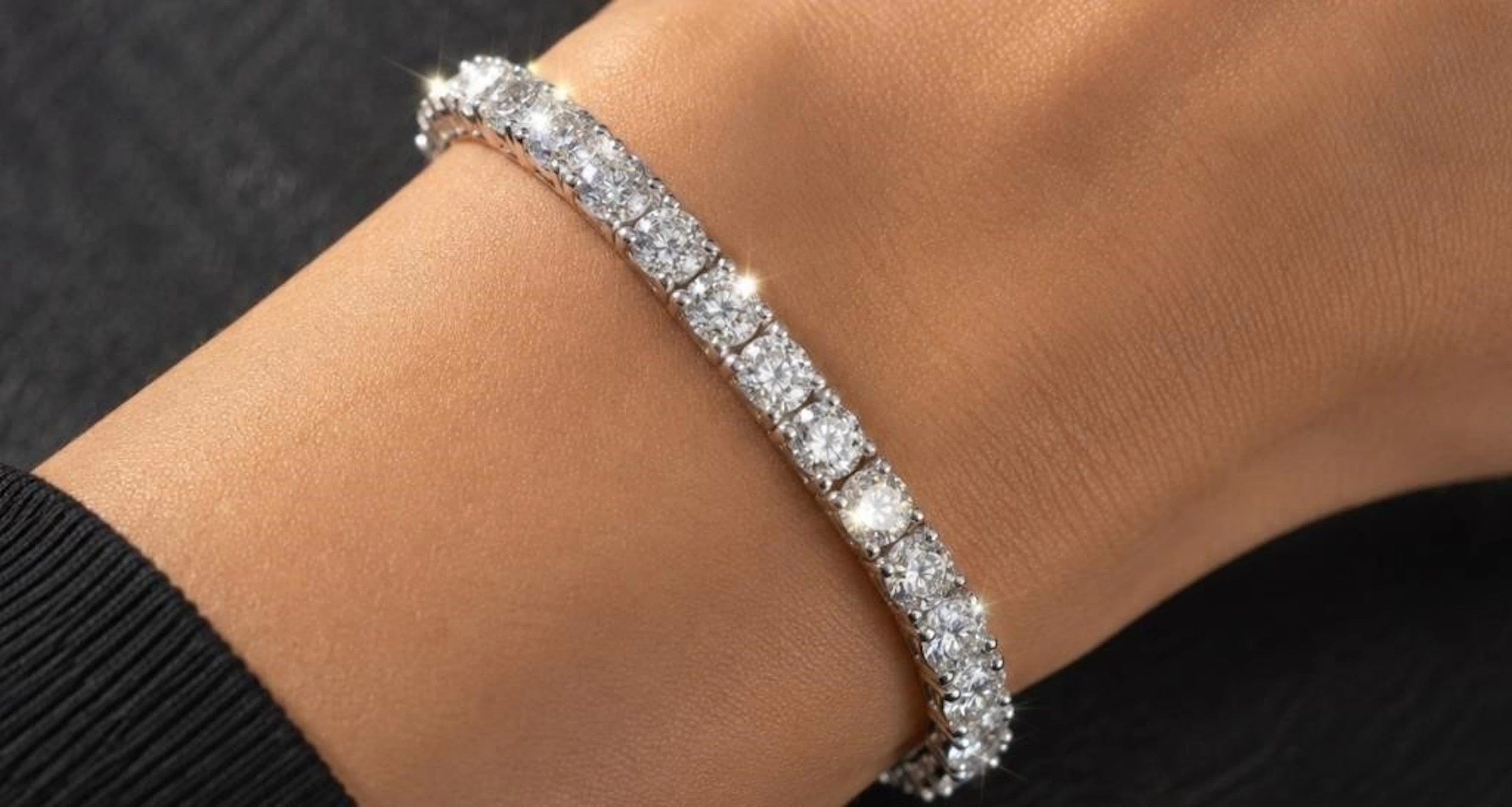 $4870, 14k(10.5g), natural diamond (0.84ct) brace