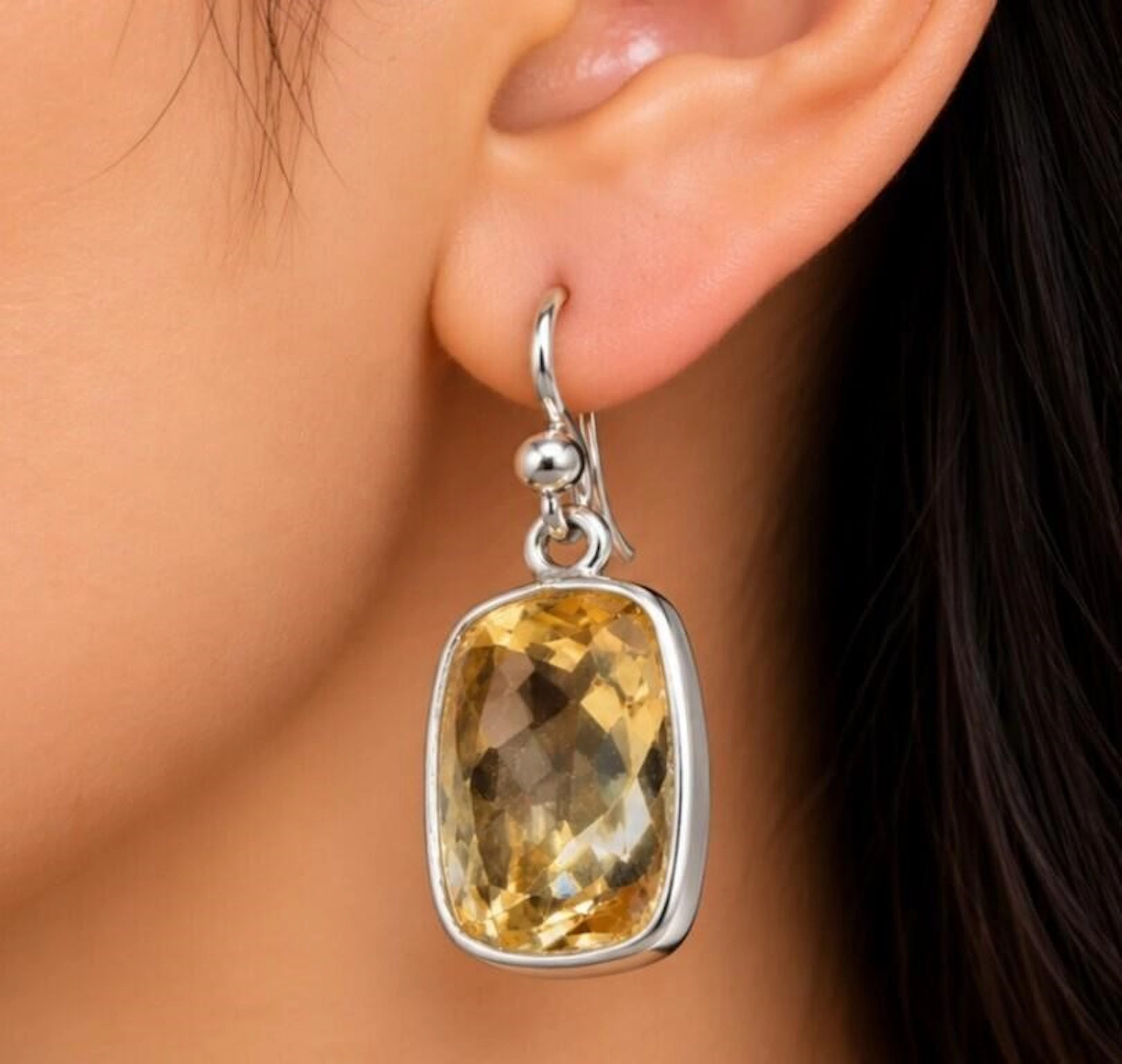 $240, silver(3.46g), citirine earring, retail val
