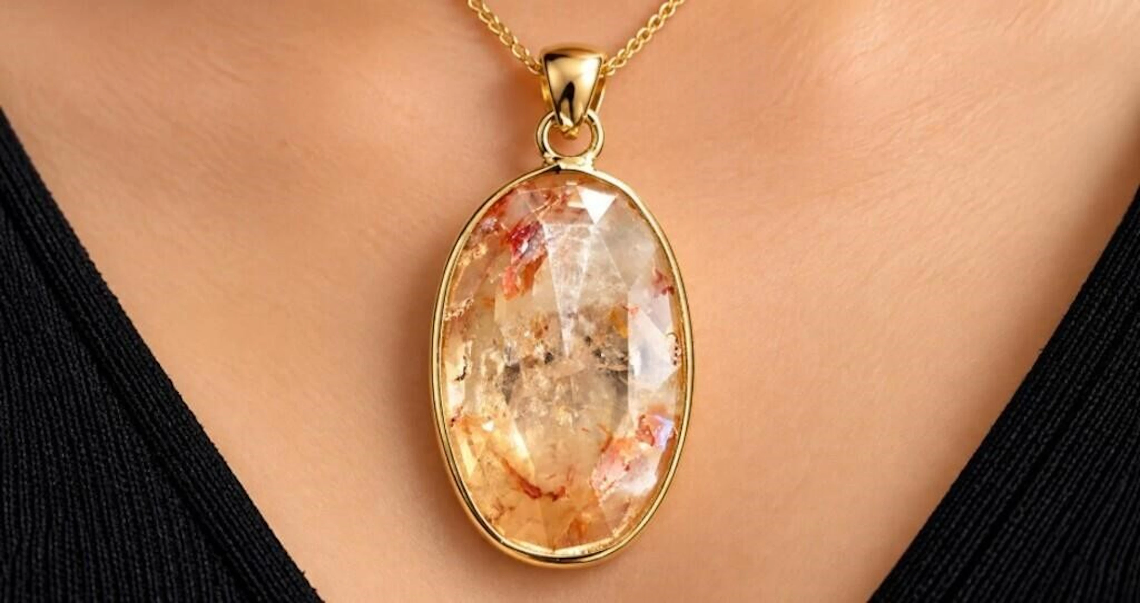 $4000, 10k(0.5g), diamond (1.3ct)pendant, retail v