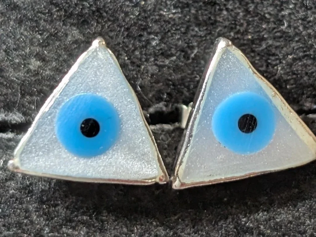 $40, SilverMother of PearlEarring, appraised/retai