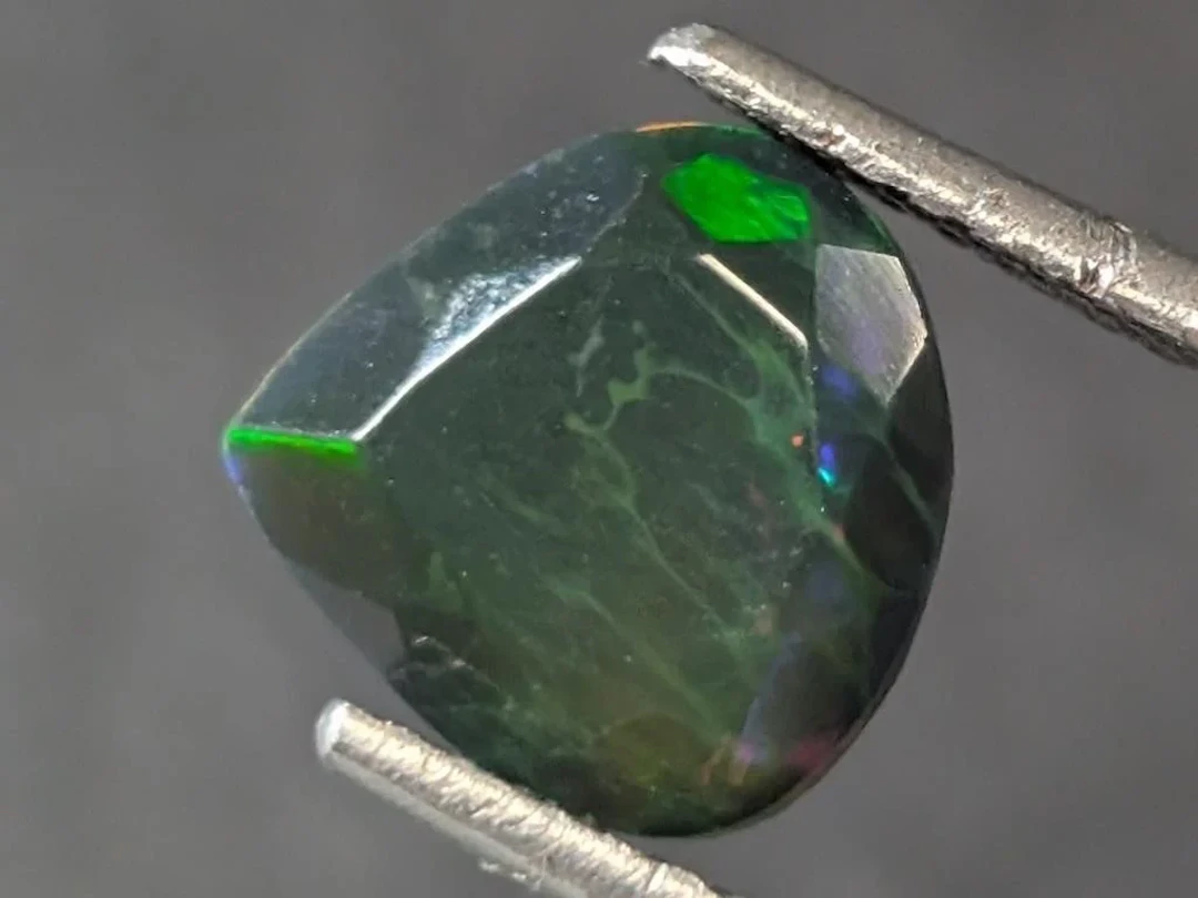 $55, Genuine Opal (1.1ct)Gemstone, appraised/retai