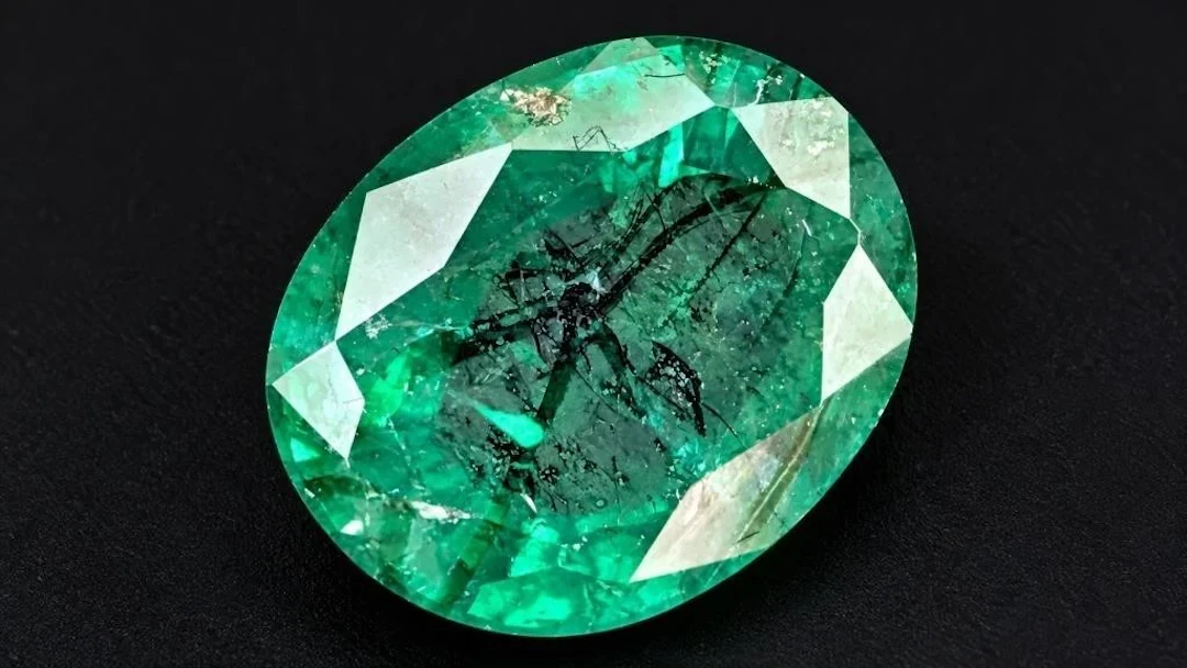 $600, lab emerald (6ct)gemstone, retail value $600