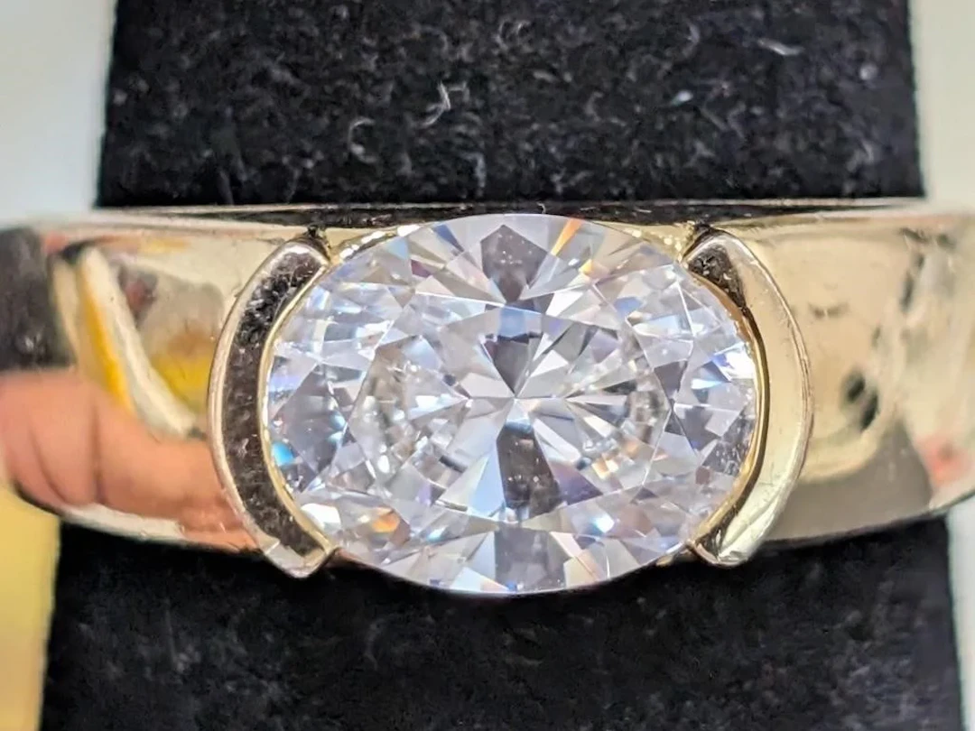 $195, Silver(7.68g), czRing, size 6.5, appraised/r