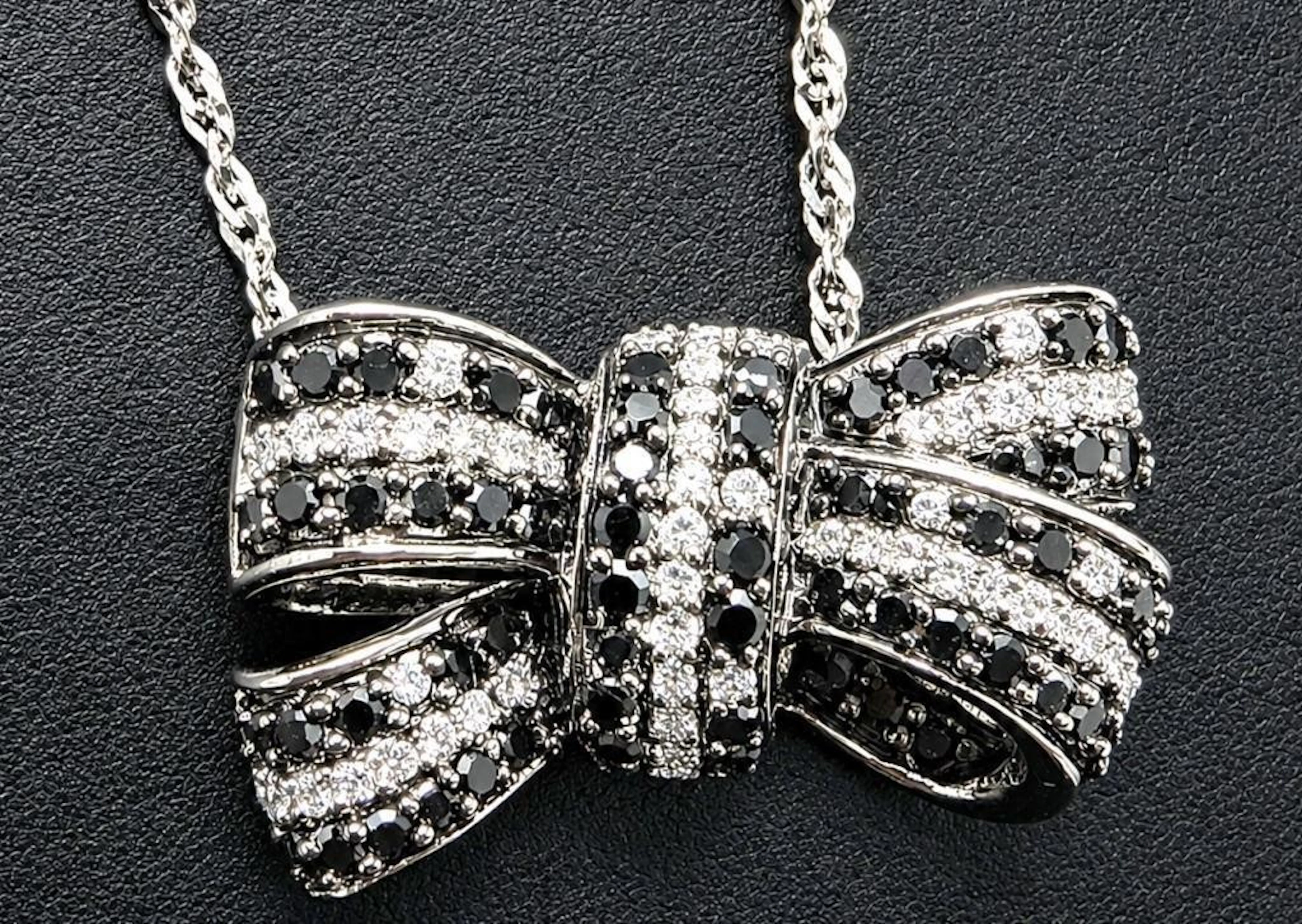 $5100, 10k(4.3g), natural diamond (0.9ct) necklac