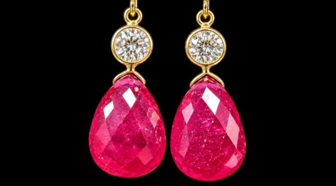 $2000, 10k(2.7g), ruby (12ct), cvd (0.65ct)earing