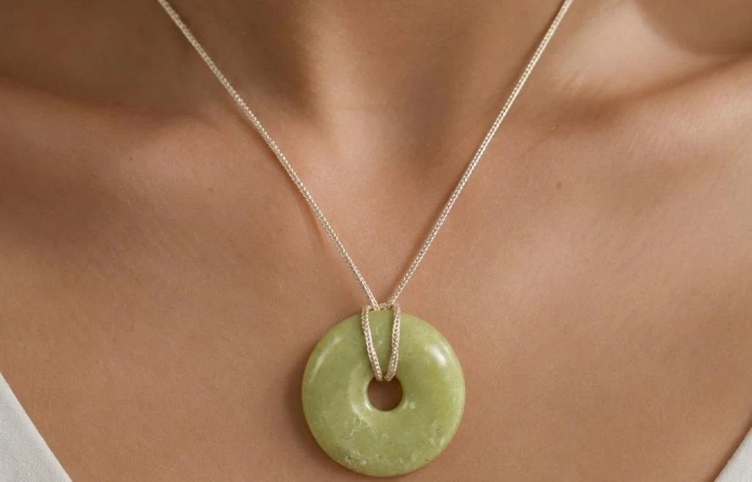 $240, silver(app 15g), jadeite necklace 16-22", r
