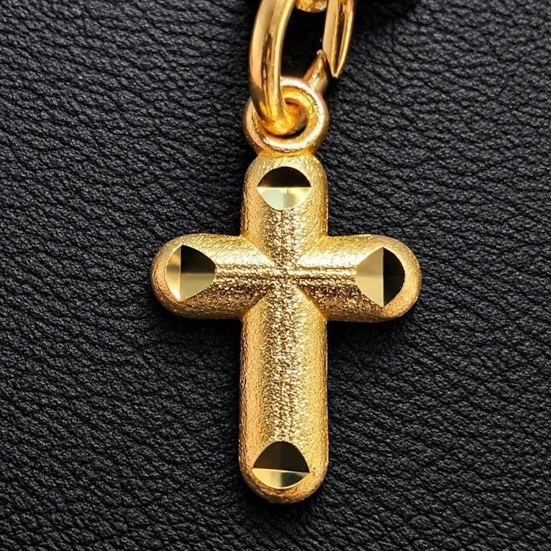 $250, 10k(0.35g), pendant, retail value $250
