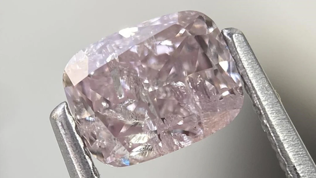 $7472 GIA Certified, natural diamond 0.91ct.CUSHIO