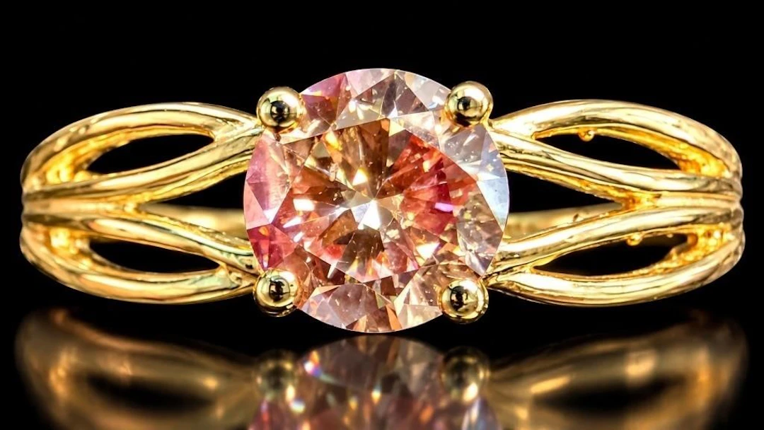 $2400, 10k(1.4g), lab diamond (0.35ct)ring, size 5