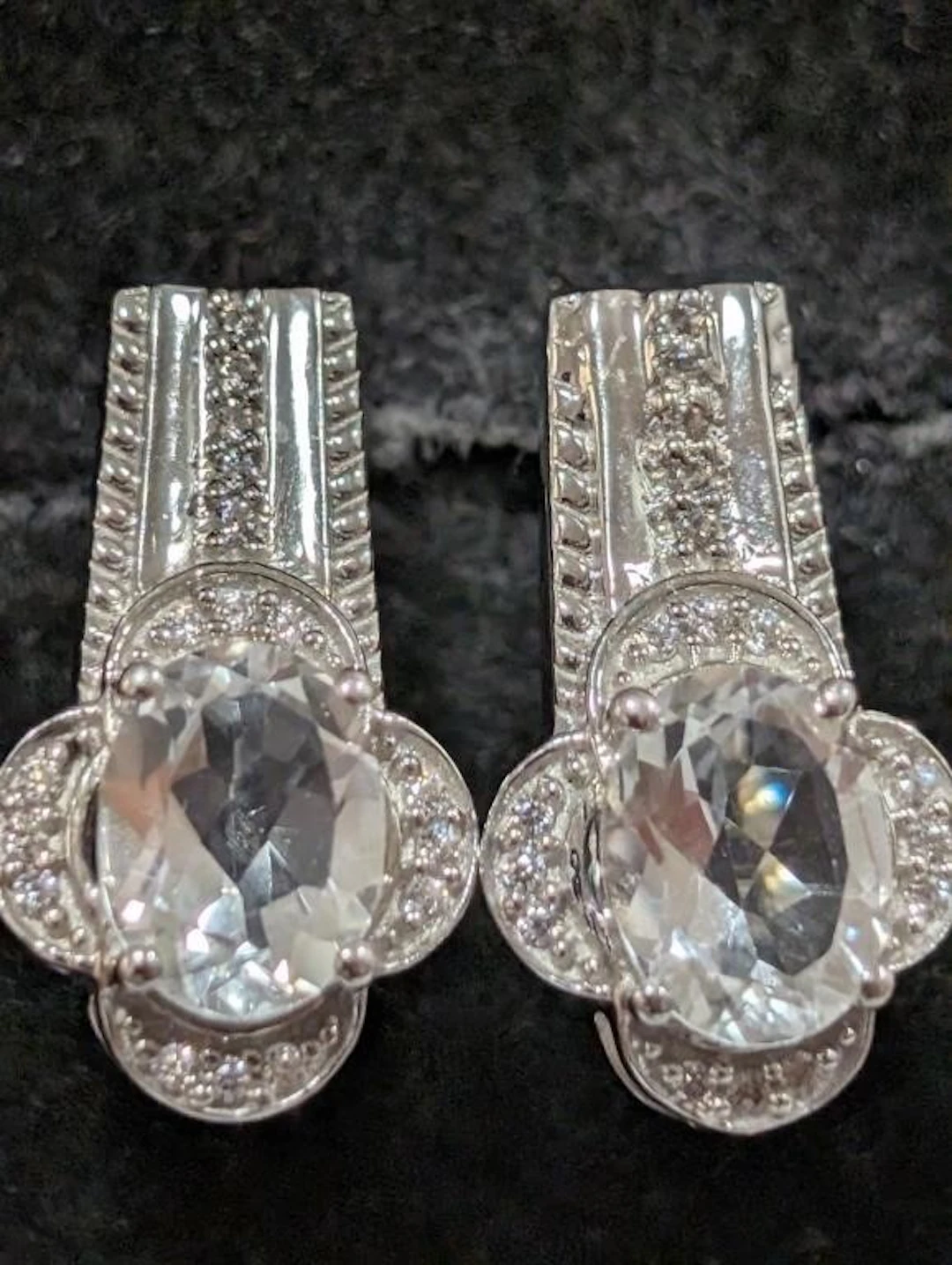 $130, Silver(5.08g), White Topaz&cz (3ct)Earring