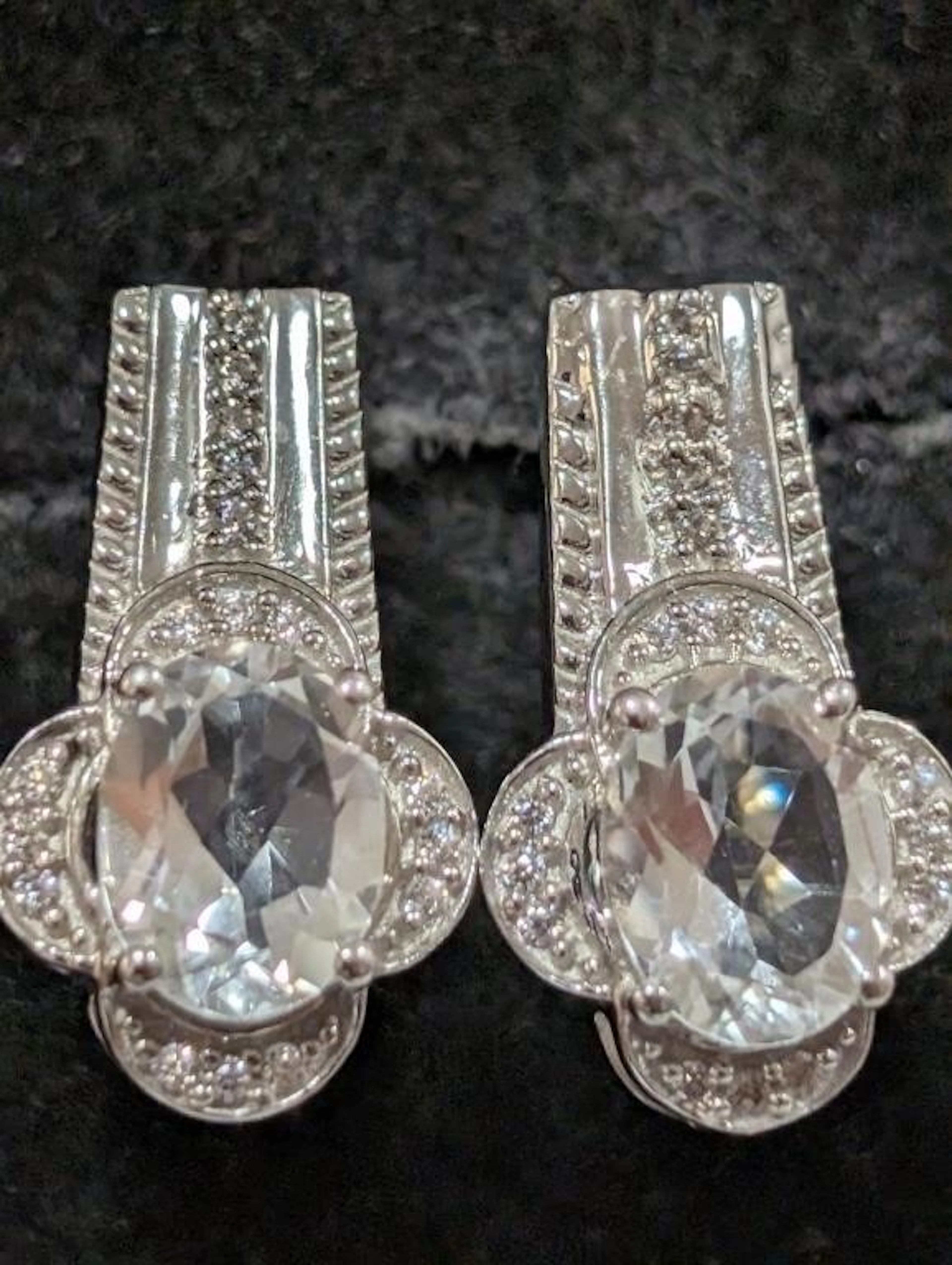 $130, Silver(5.08g), White Topaz&cz (3ct)Earring