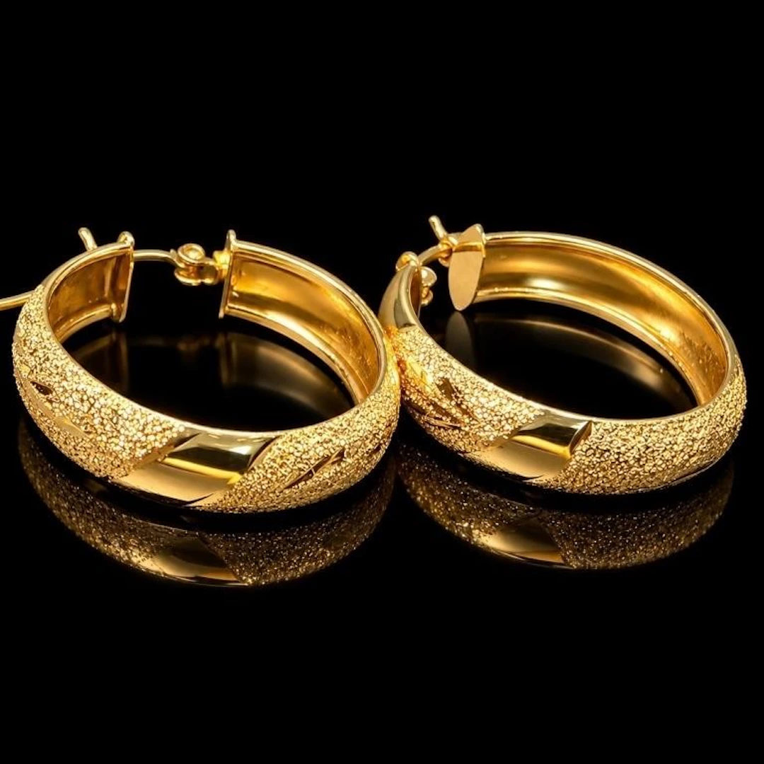 $1800, 10k(2.55g), earring, retail value $1800