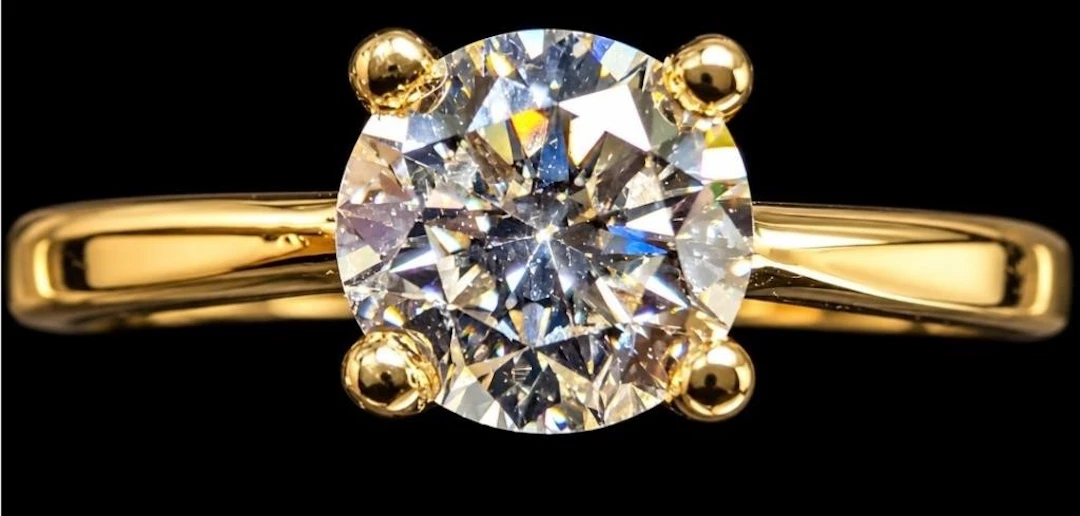 $2000, 10k(1.1g), lab diamond (0.4ct)ring, size 7