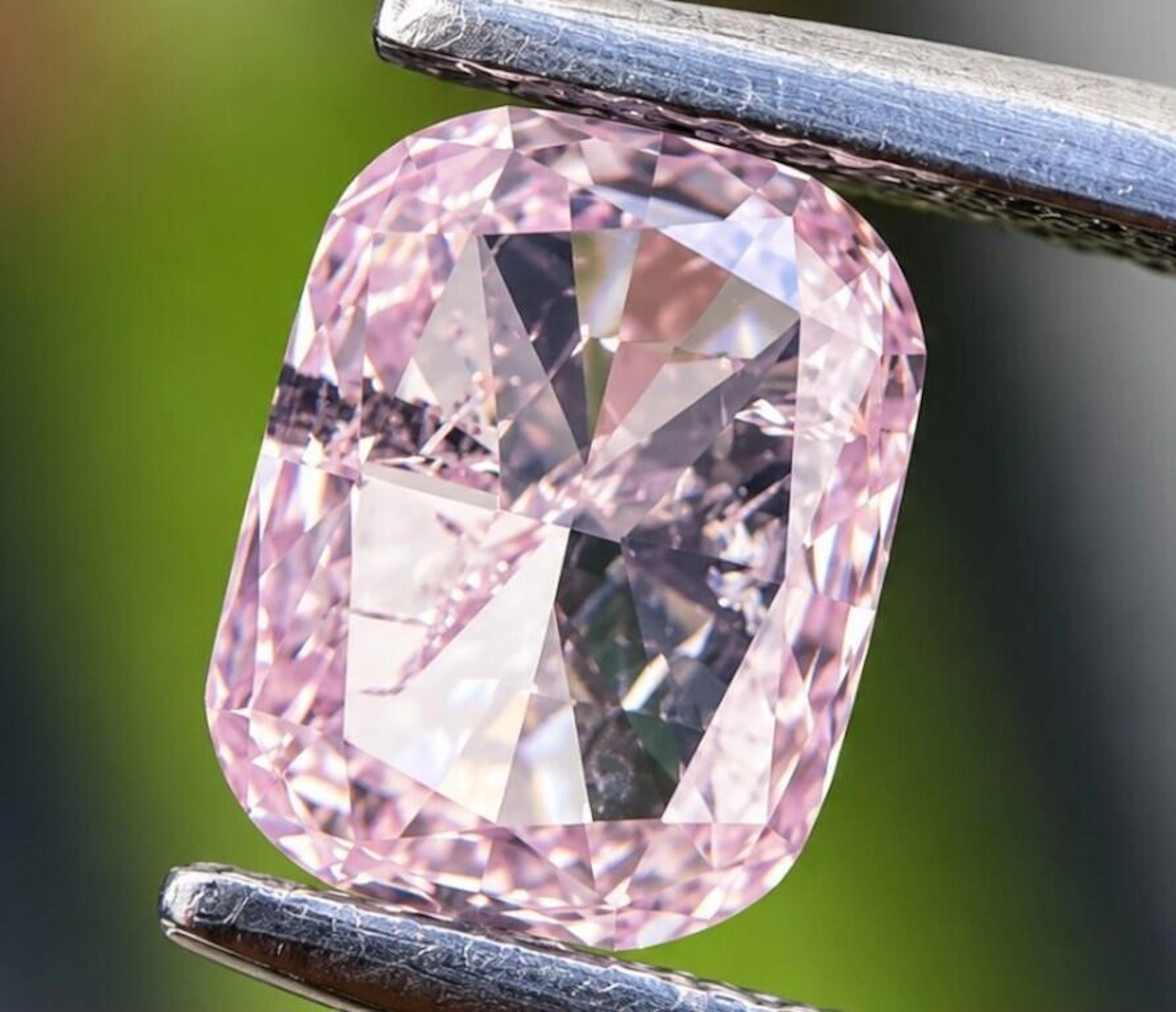 $20560* GIA Certified, natural diamond 0.39ct.Cush