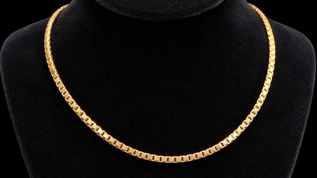 $2300, 10k(7.24g), necklace 18", retail value $23