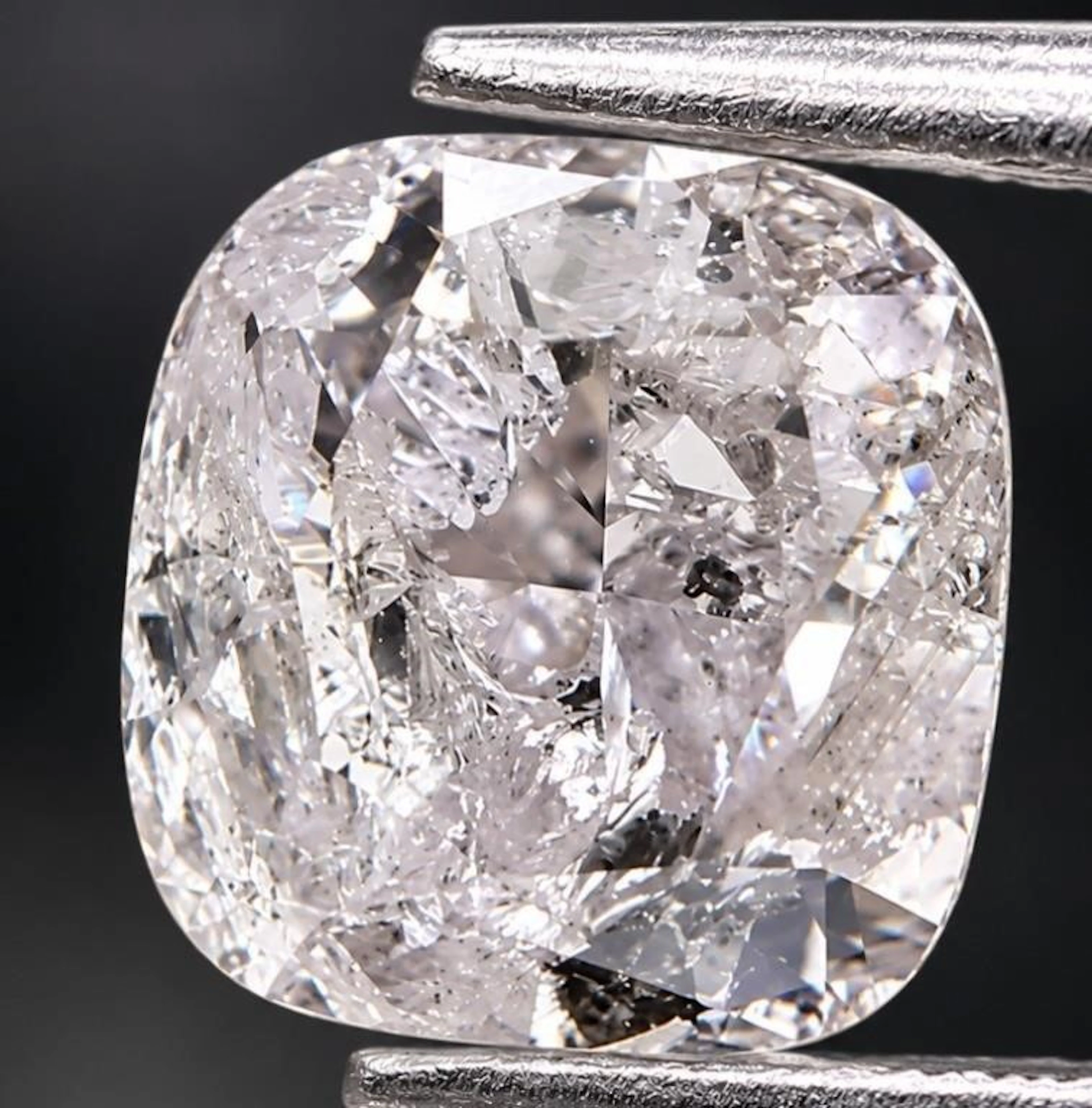 $56428* GIA Certified, natural diamond 1.1ct.Cushi