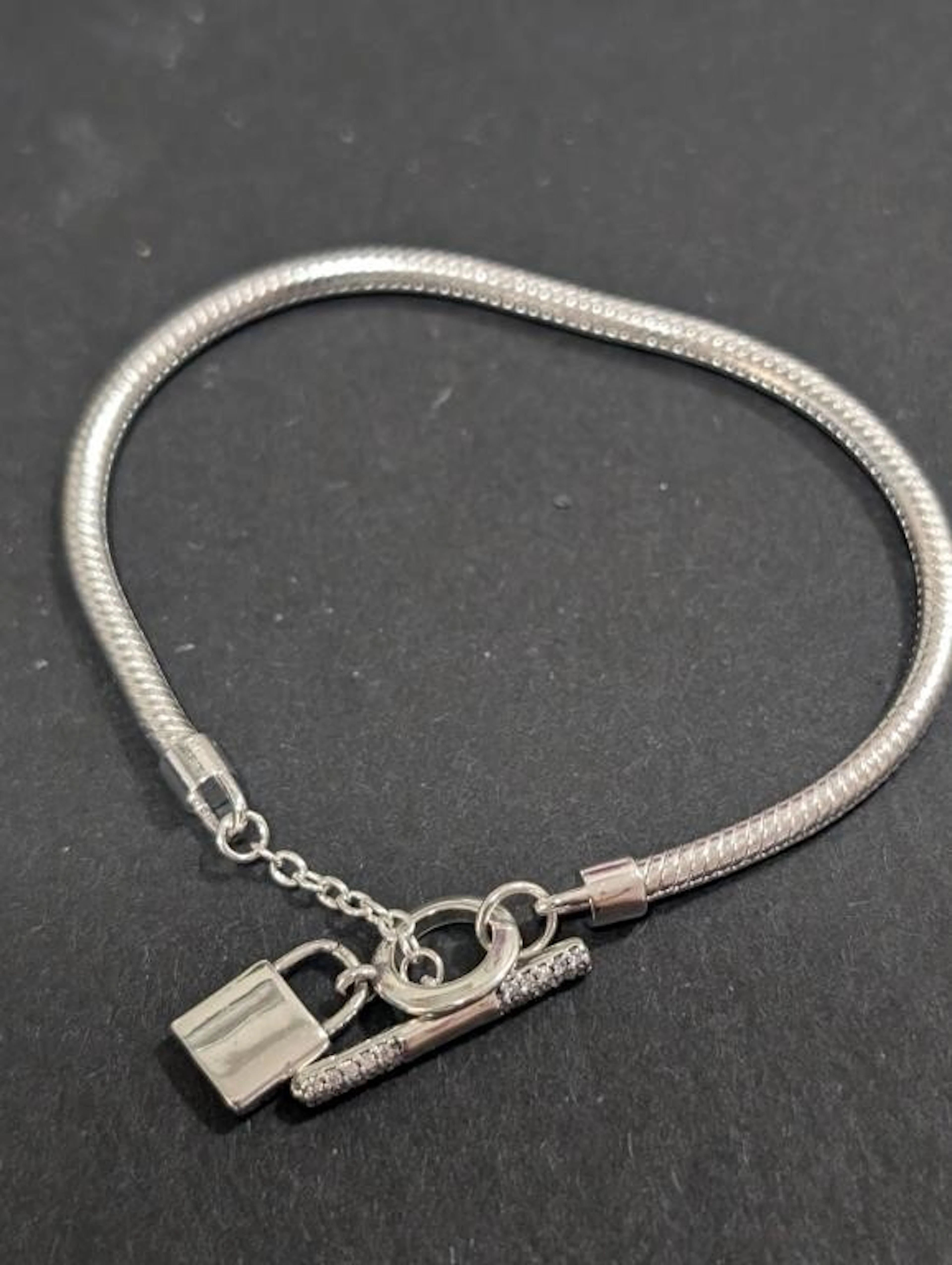 $250, Silver(12.48g), Bracelet,7", appraised/reta
