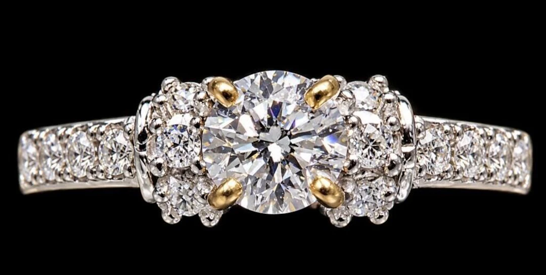 $2400, 10k(1.8g), lab dimond (0.25ct), cz (0.1ct)r