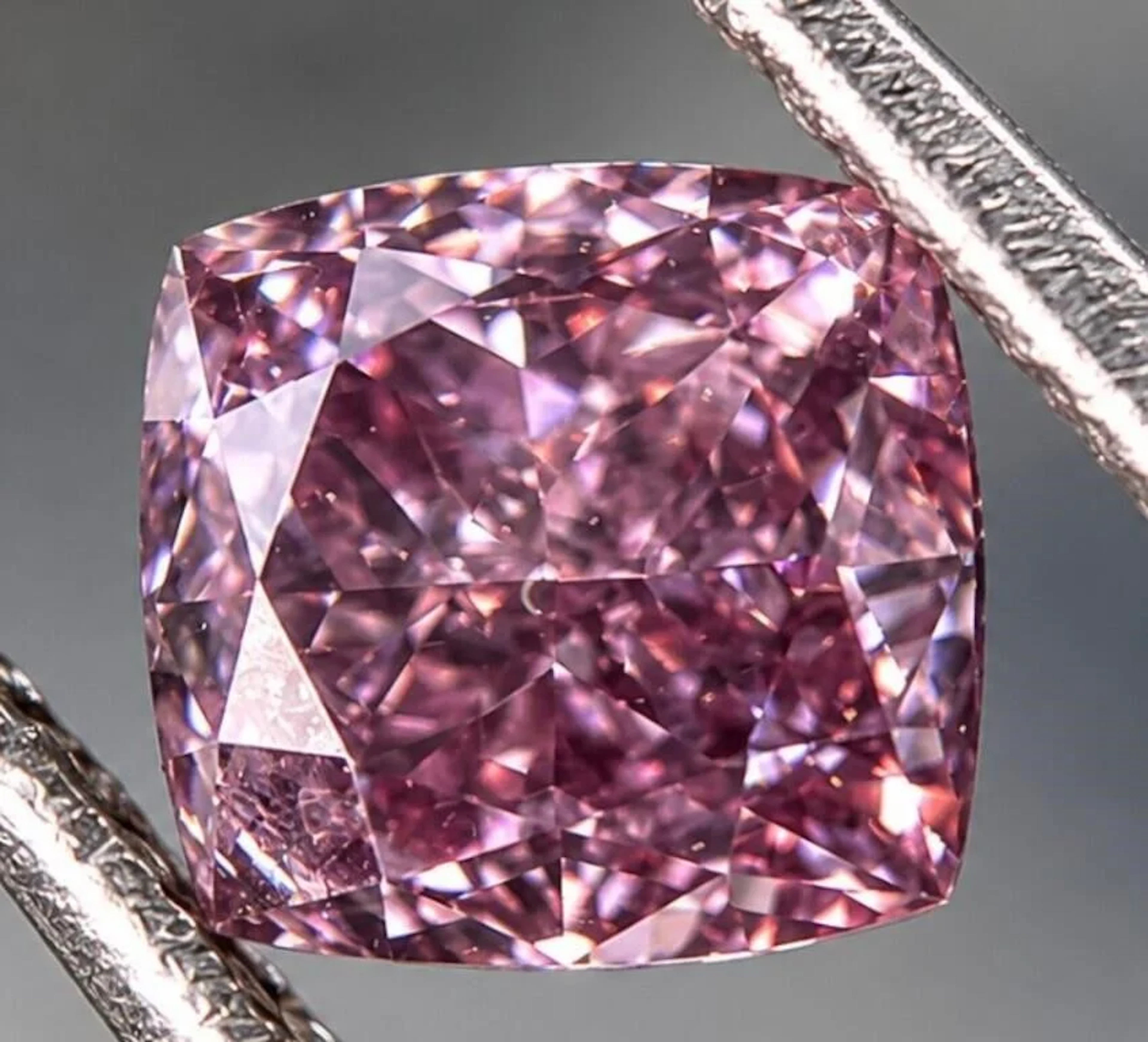 $83924* GIA Certified, natural diamond 0.25ct.CUSH