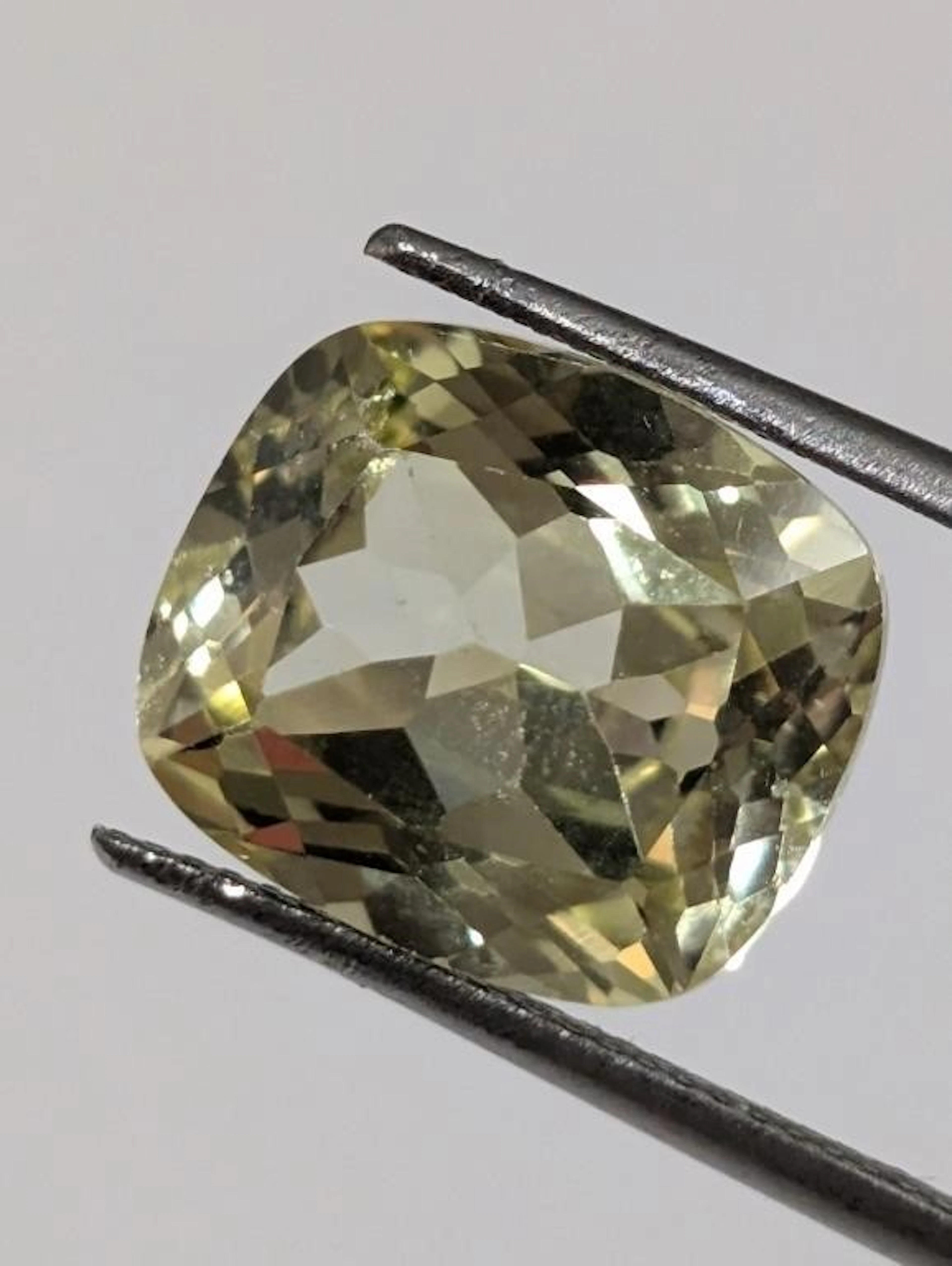 $550, Lab Sapphire (11ct)Gemstone, appraised/retai